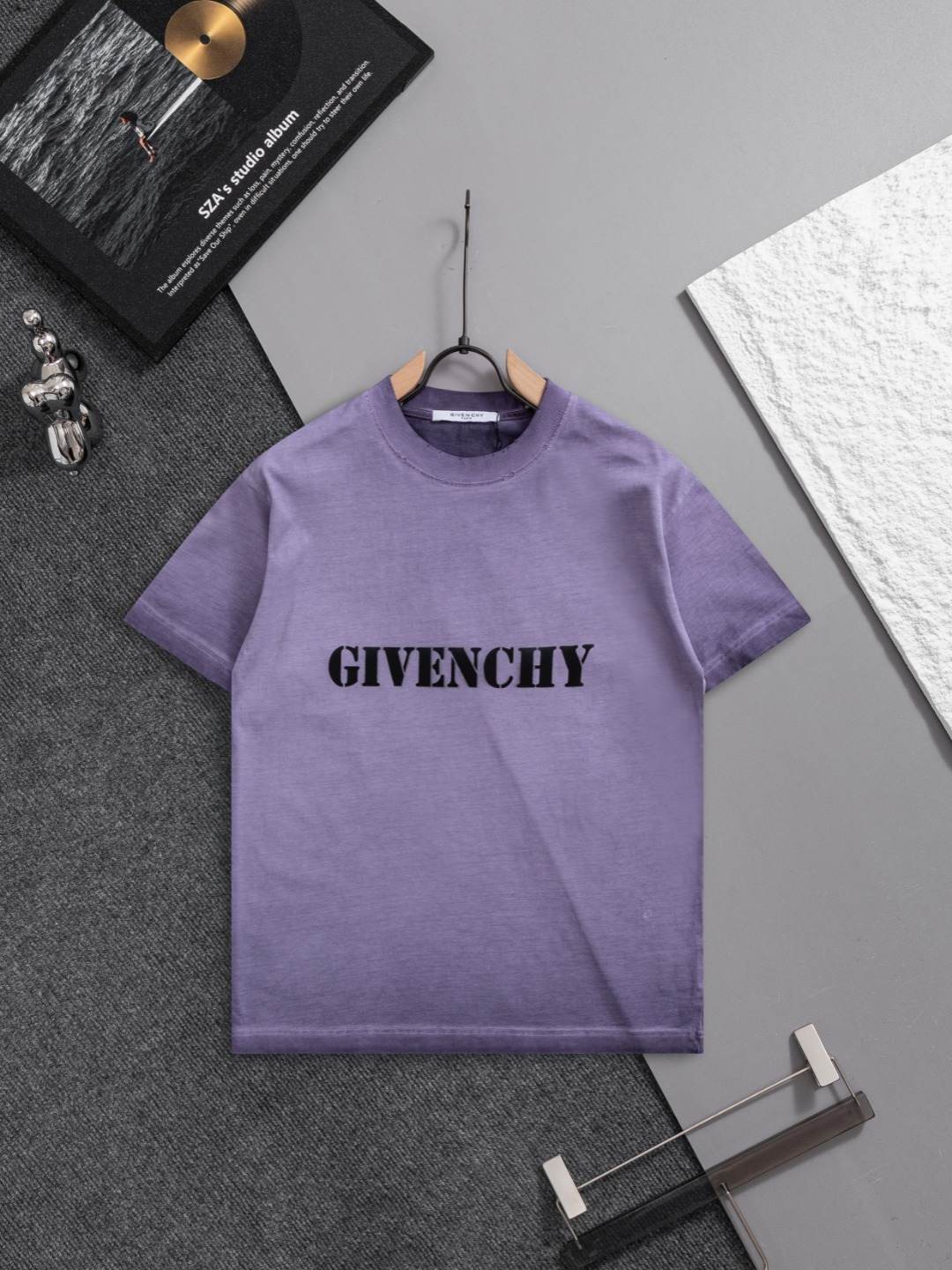 Givenchy T-Shirt