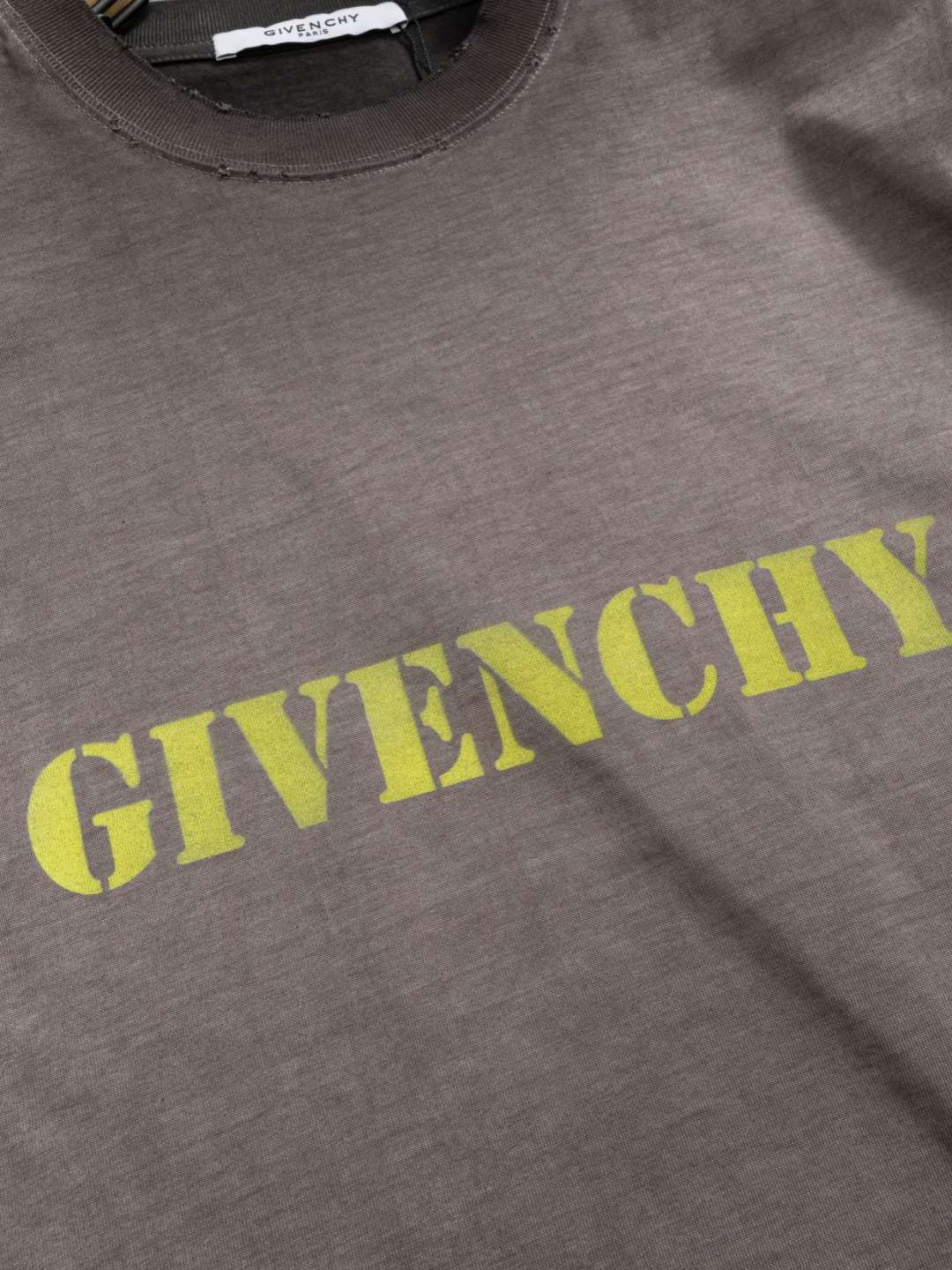Givenchy T-Shirt