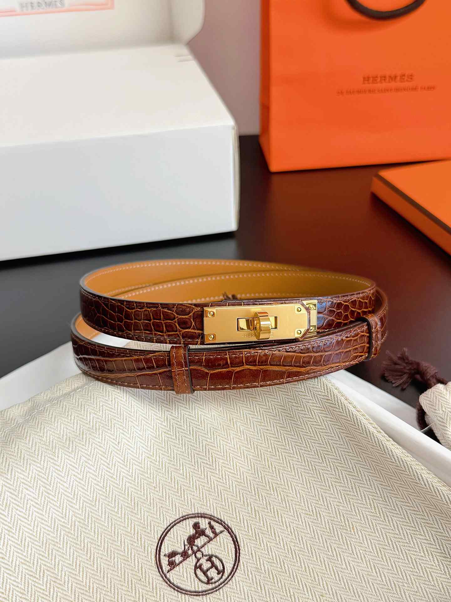 Hermes Belt – 18mm