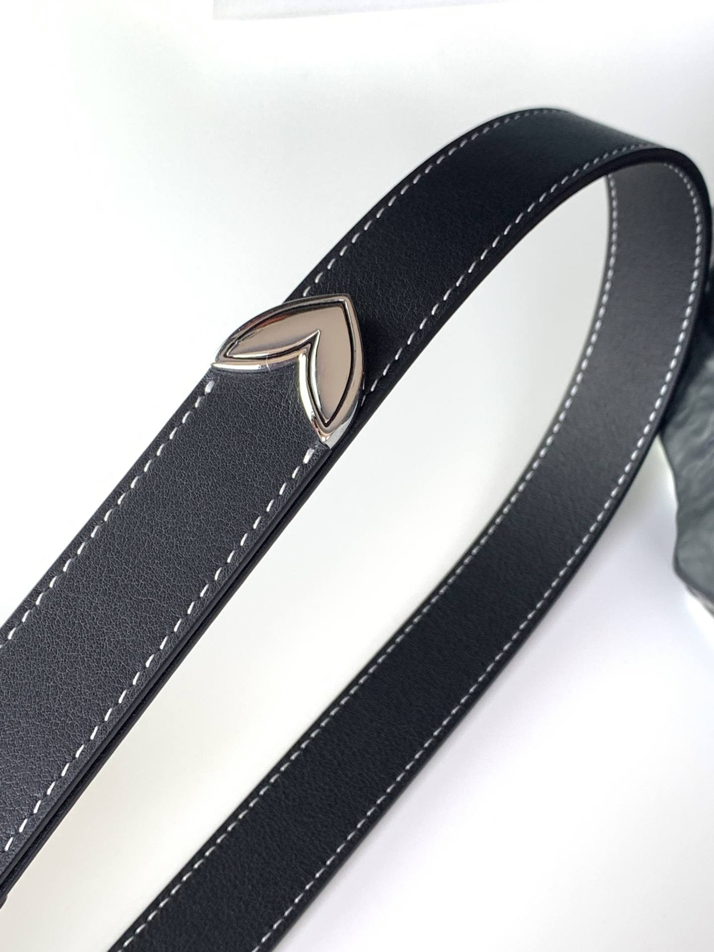 Louis Vuitton Belt – 25mm