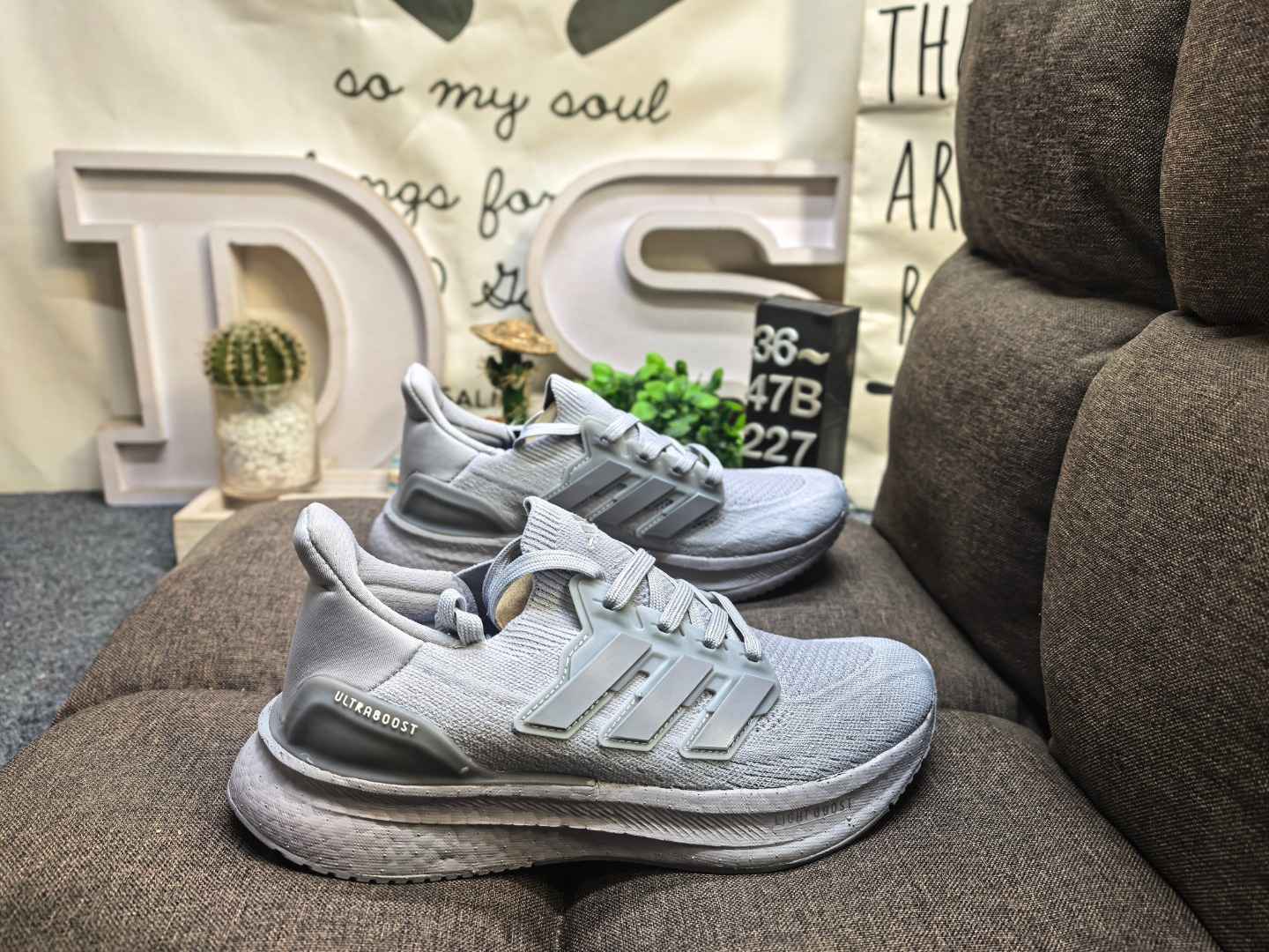 adidas ULTRABOOST 5X Shoes