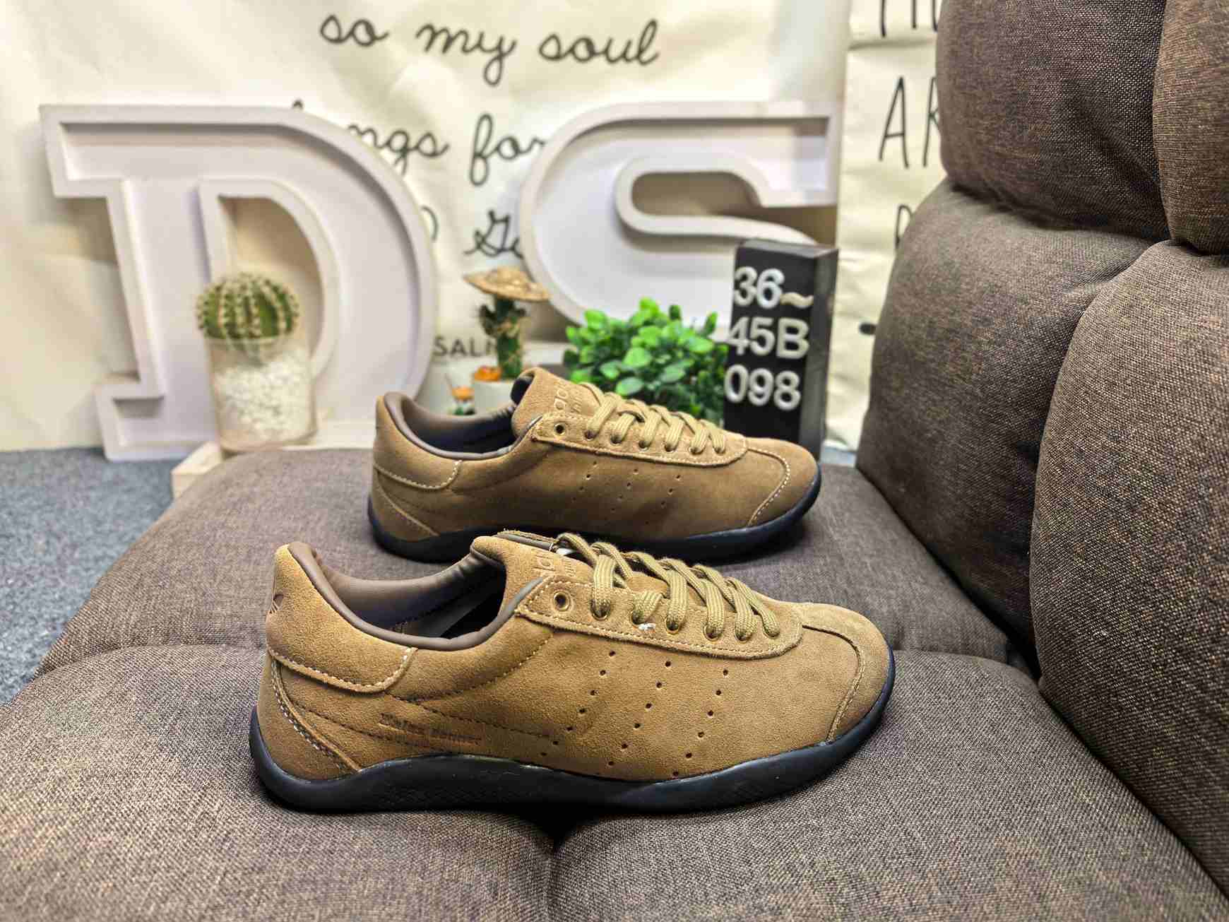 adidas WB Karintha Lo Satin Shoes - JR0268