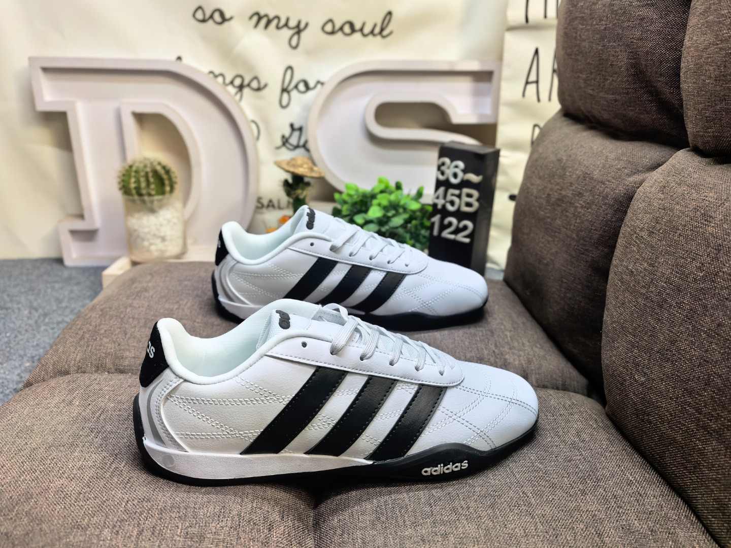 adidas ADIPISTA ADIRCRE LOW Shoes - HQ9160