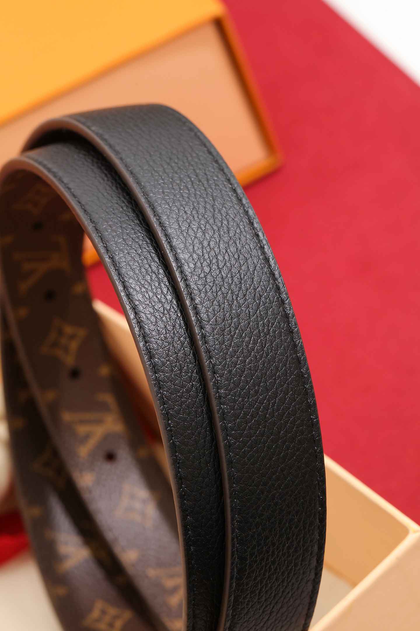 Louis Vuitton Belt – 25mm