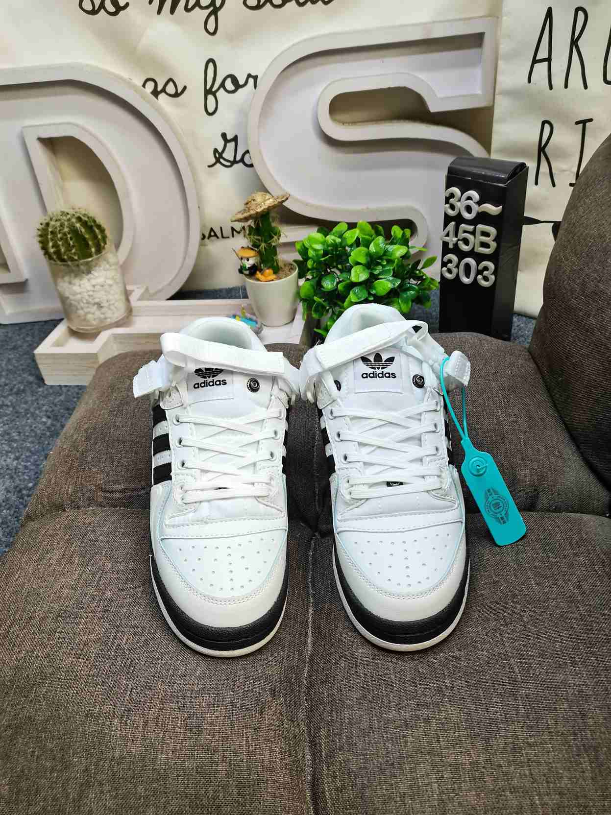 adidas BAD BUNNY FORUM Shoes