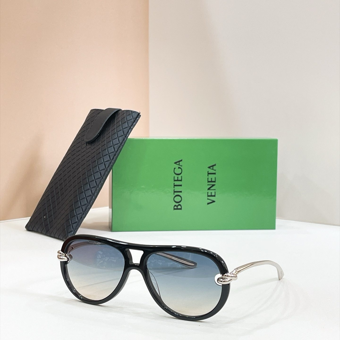 Bottega Veneta Sunglasses - BV1418S