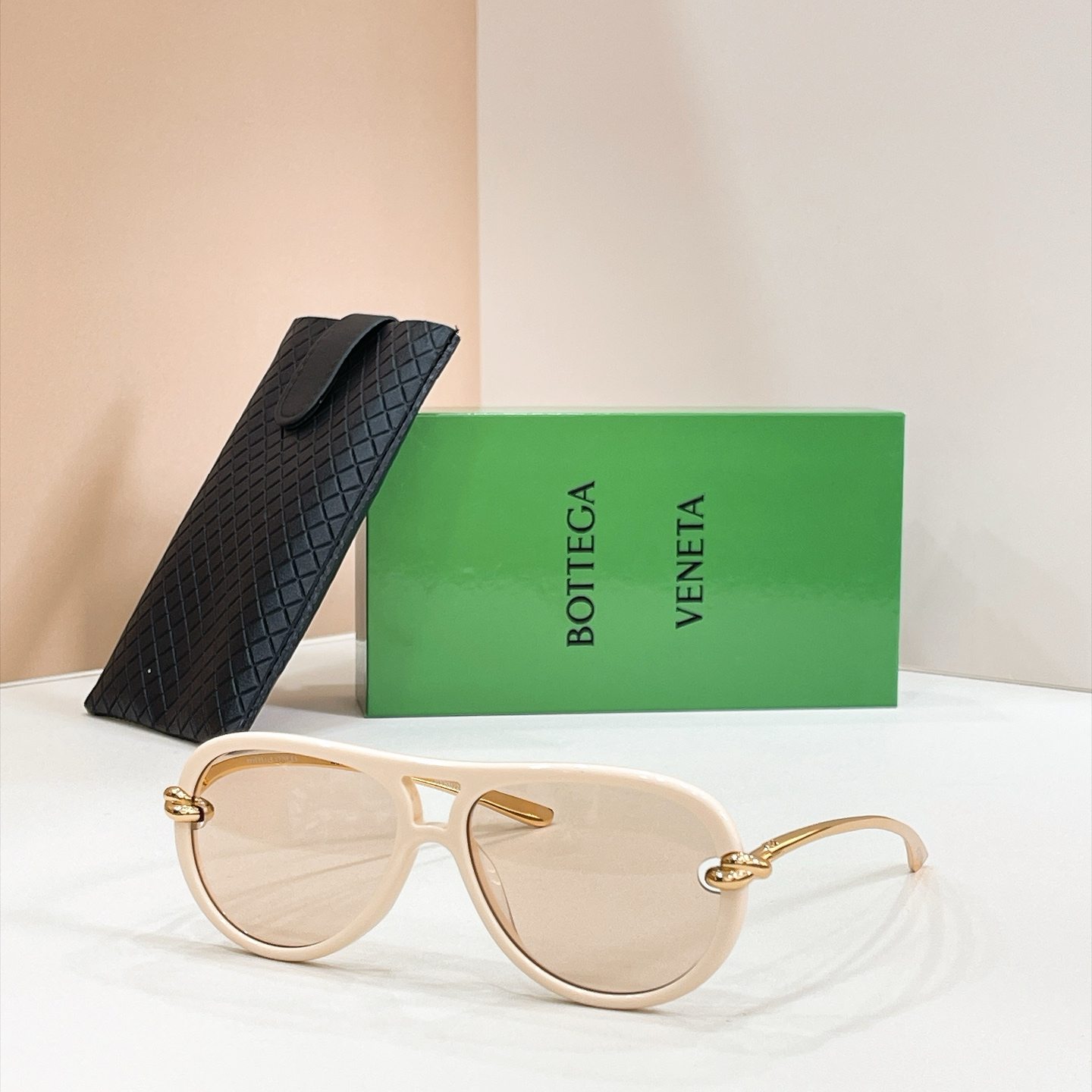Bottega Veneta Sunglasses - BV1418S