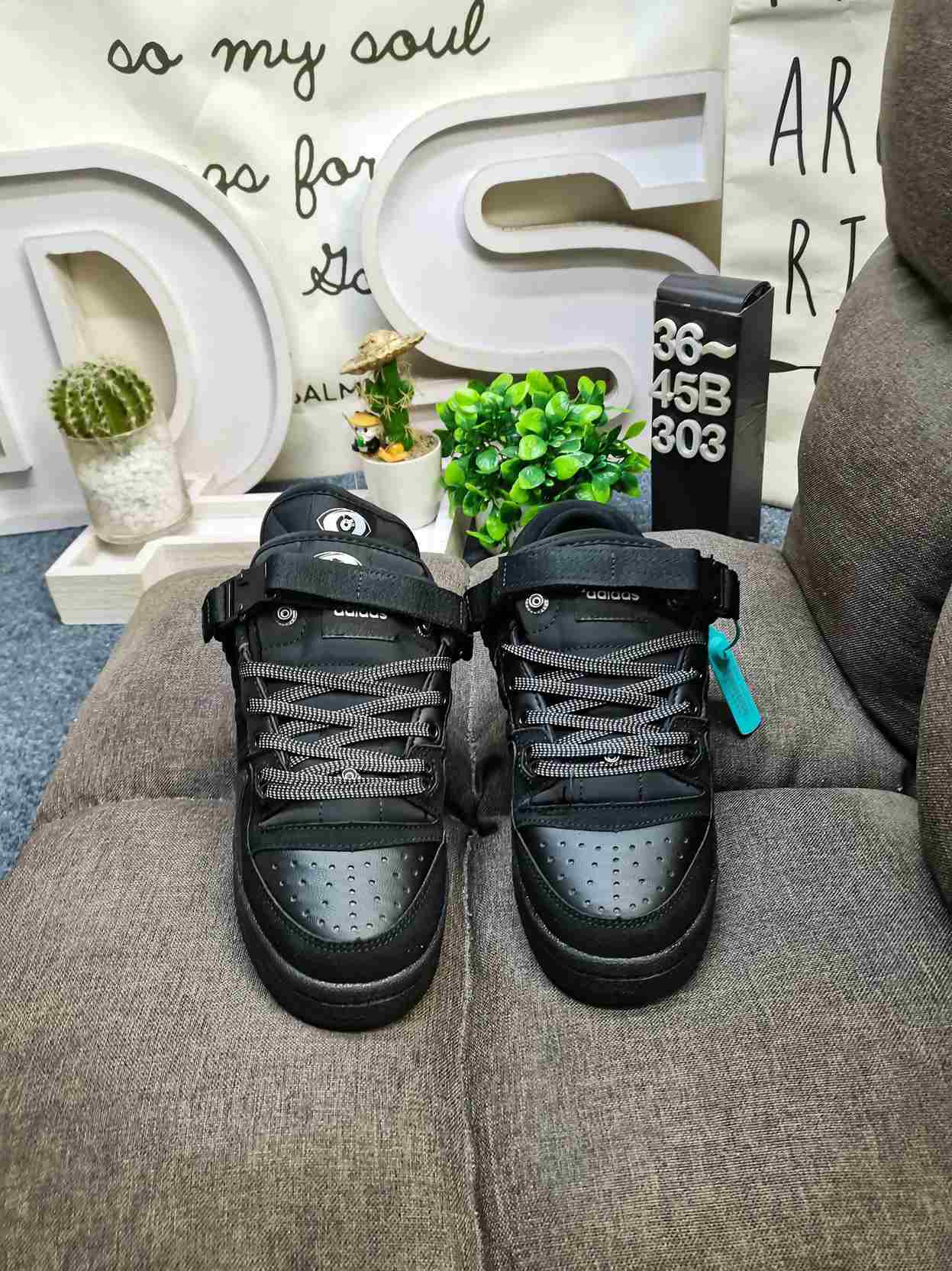 adidas BAD BUNNY FORUM Shoes