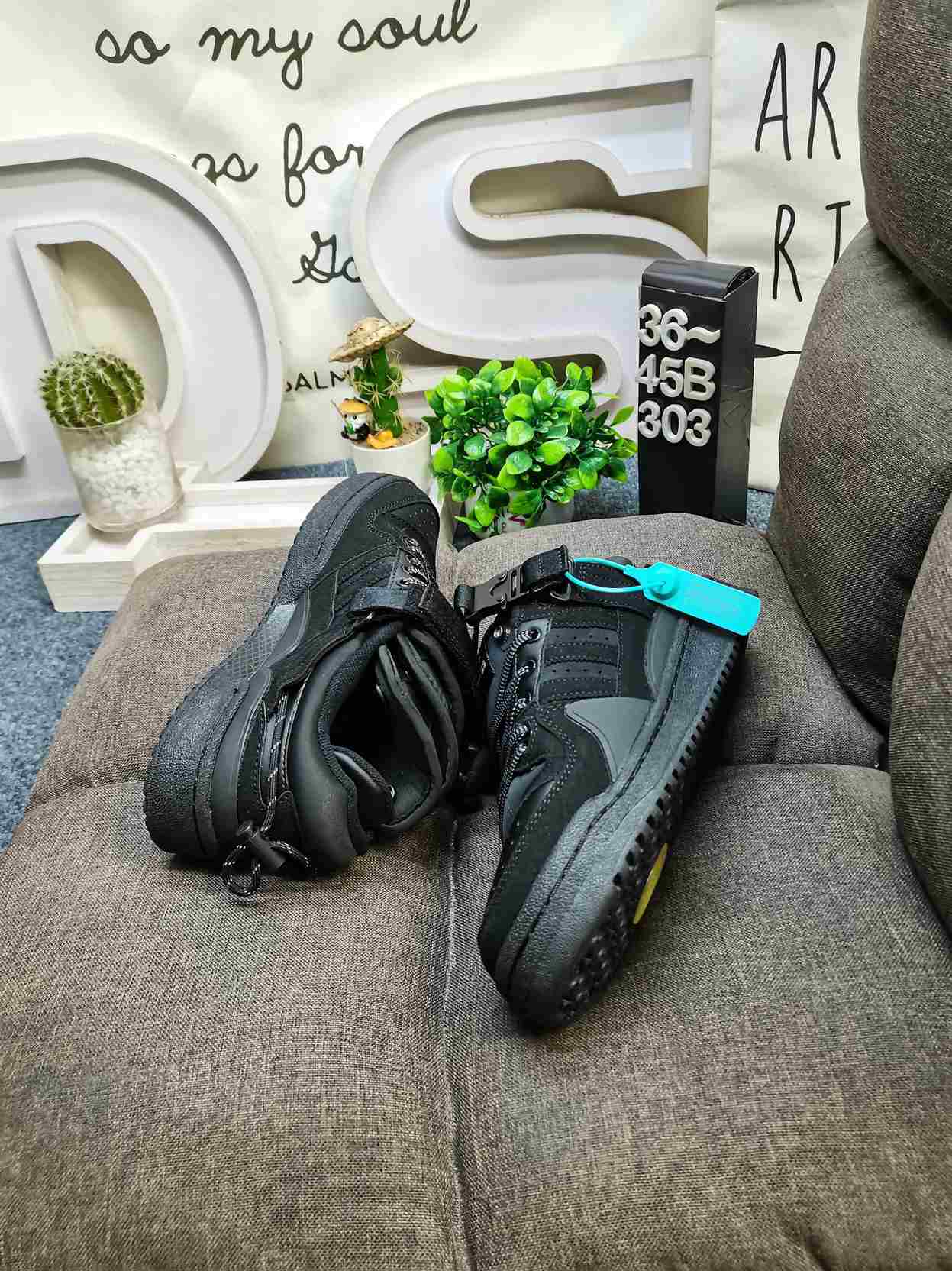 adidas BAD BUNNY FORUM Shoes