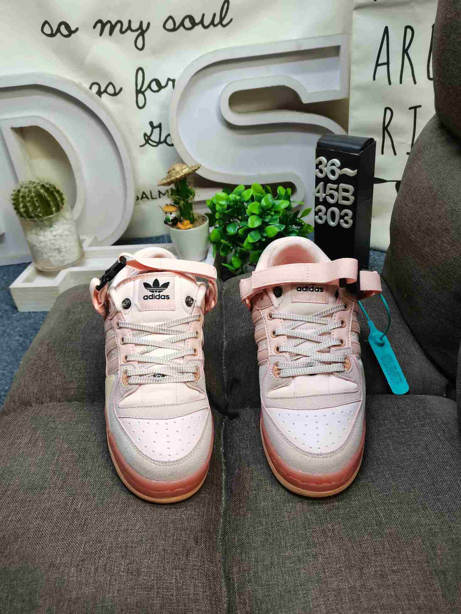 adidas BAD BUNNY FORUM Shoes