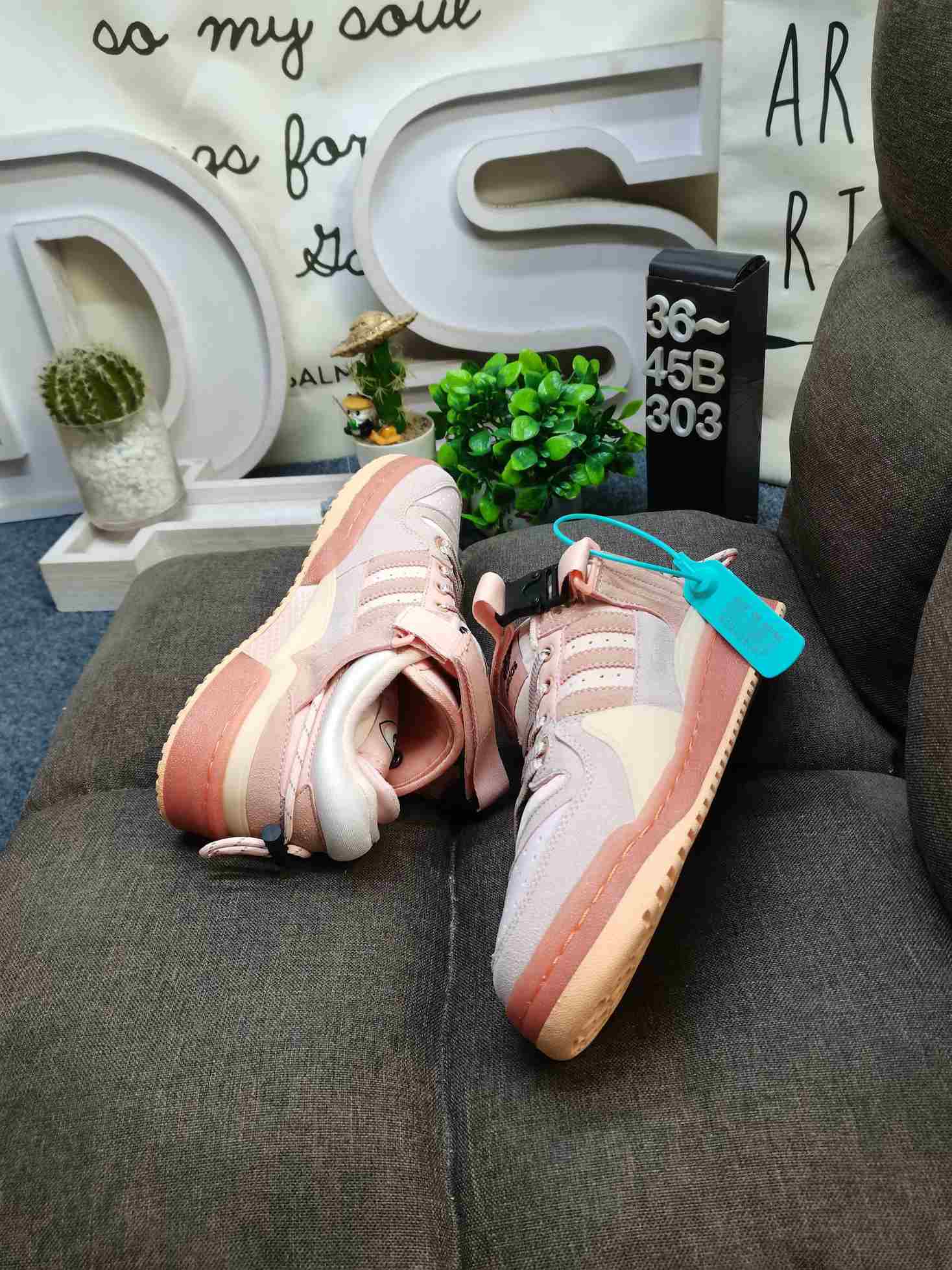 adidas BAD BUNNY FORUM Shoes
