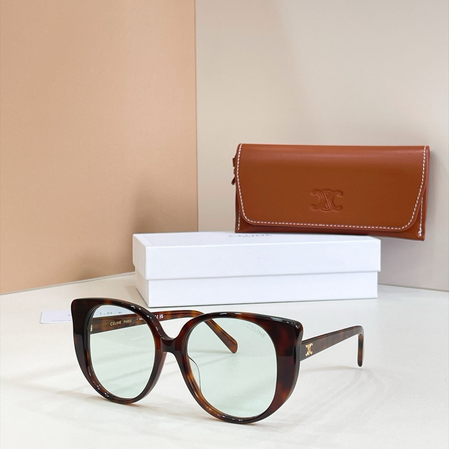 CELINE Sunglasses - CL40358U