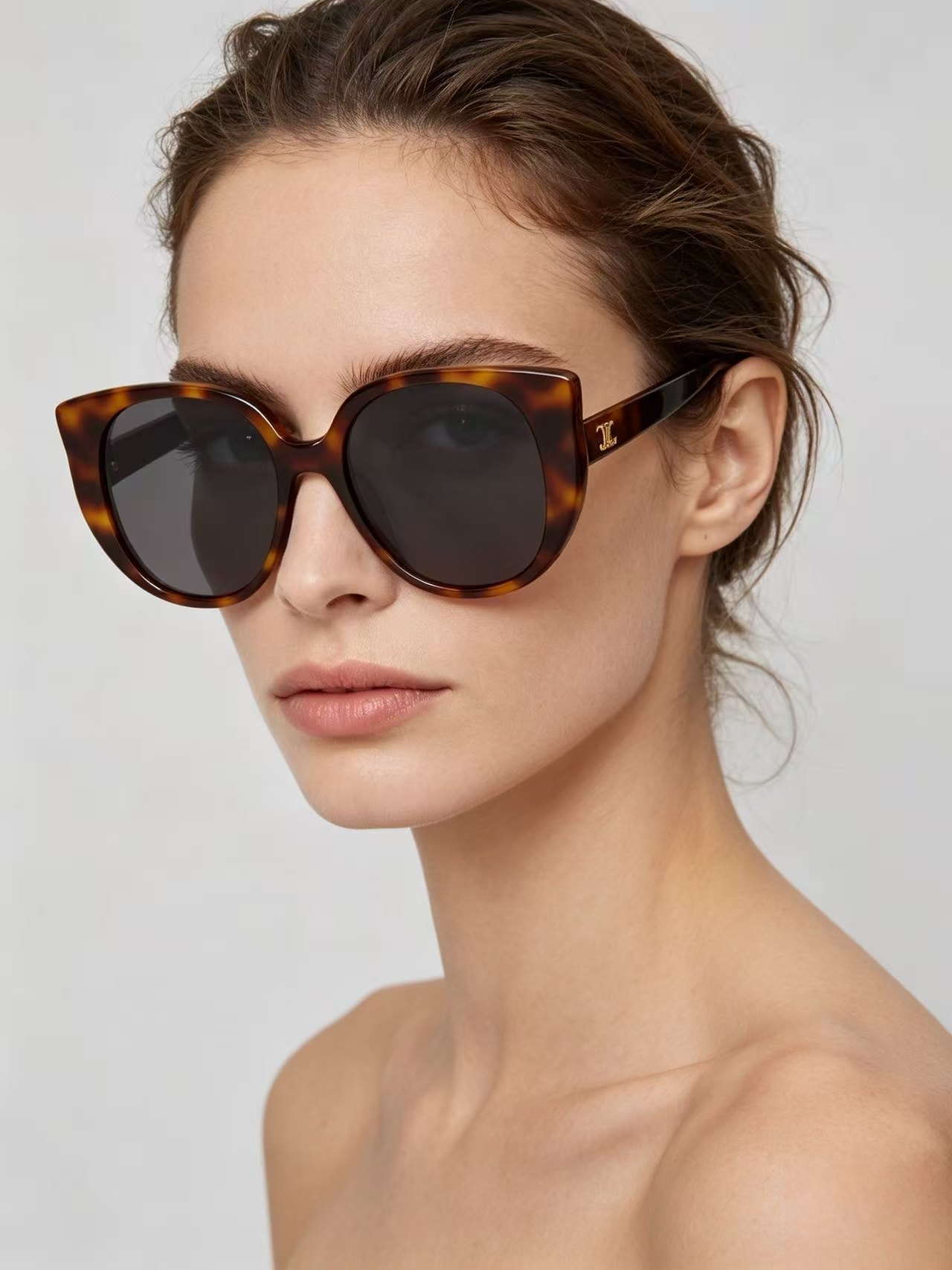 CELINE Sunglasses - CL40358U