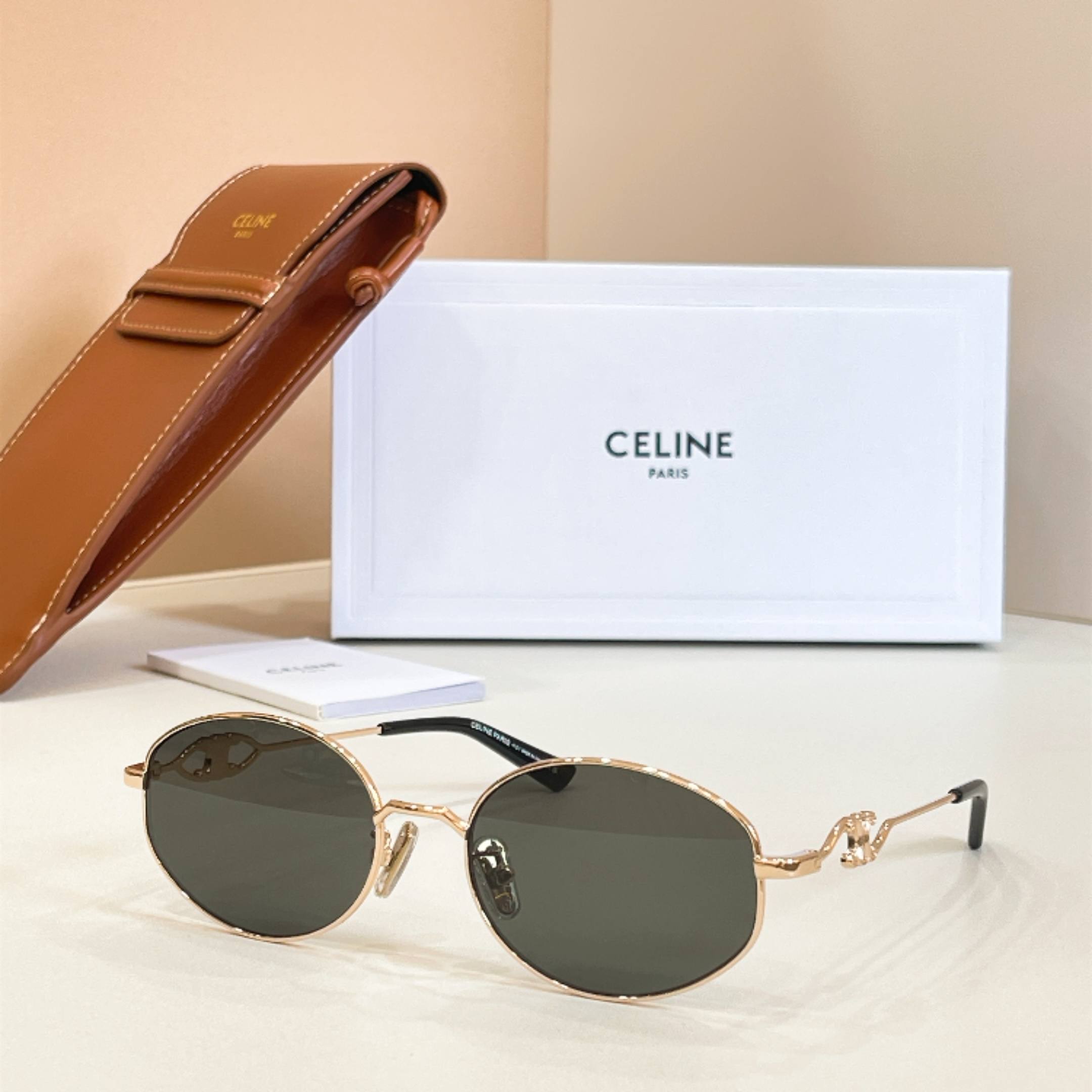 CELINE Sunglasses - CL40572