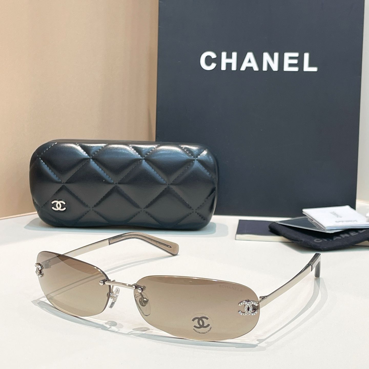 CHANEL Sunglasses - A71560