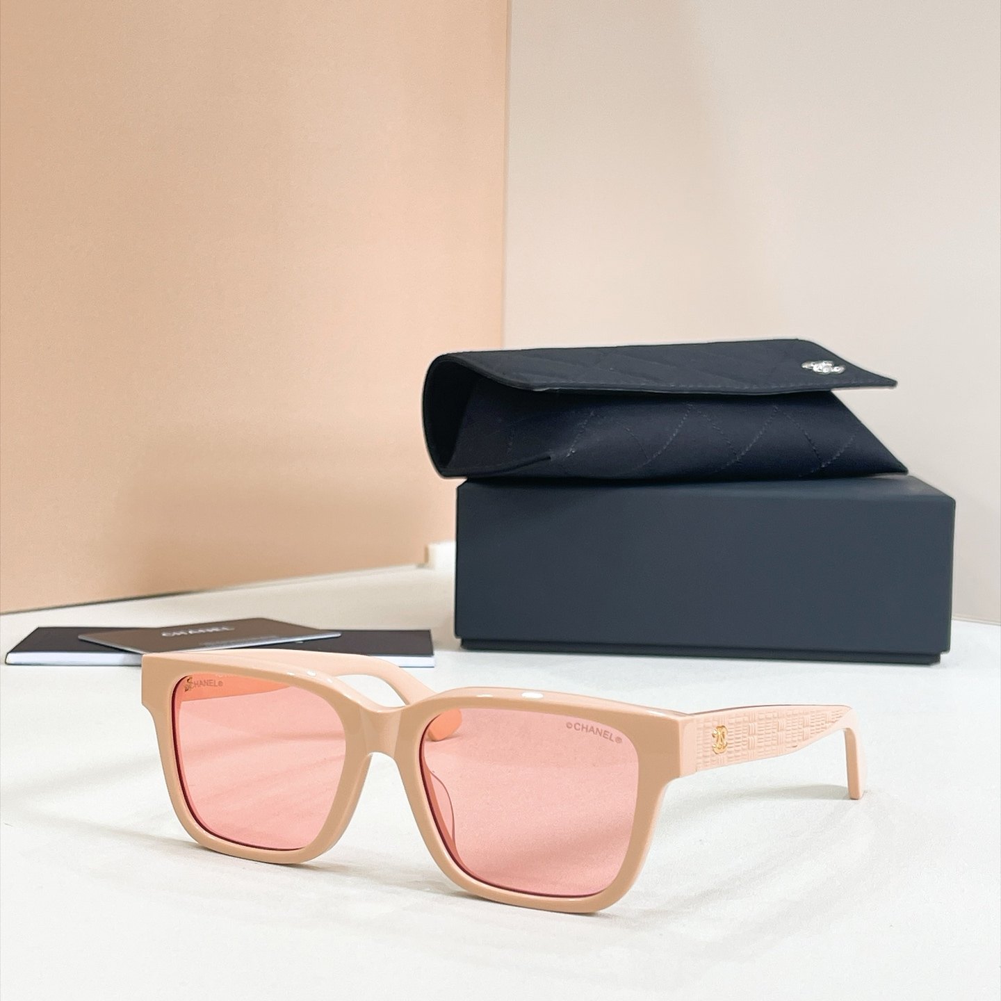 CHANEL Sunglasses - CH3513