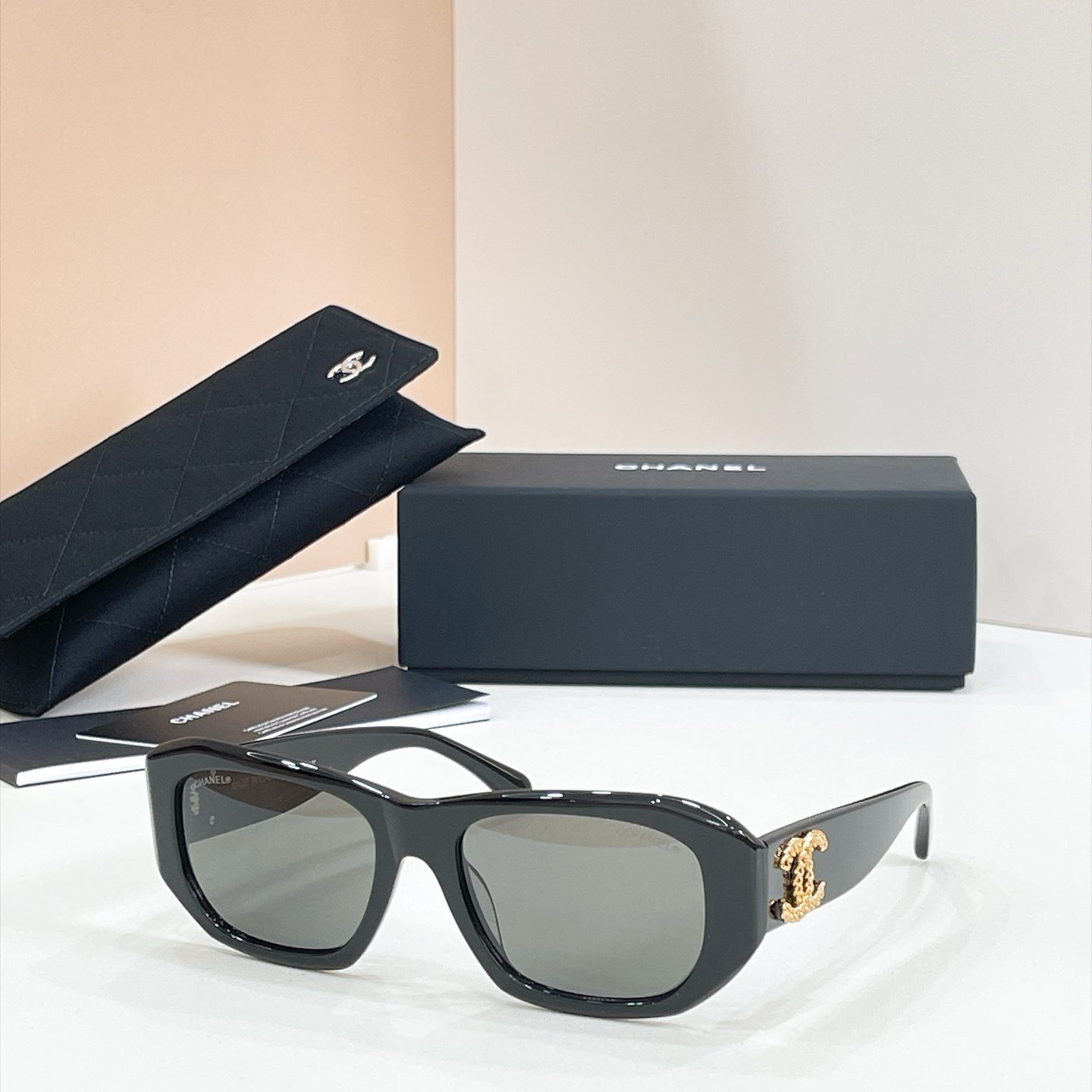 CHANEL Sunglasses - CH5554