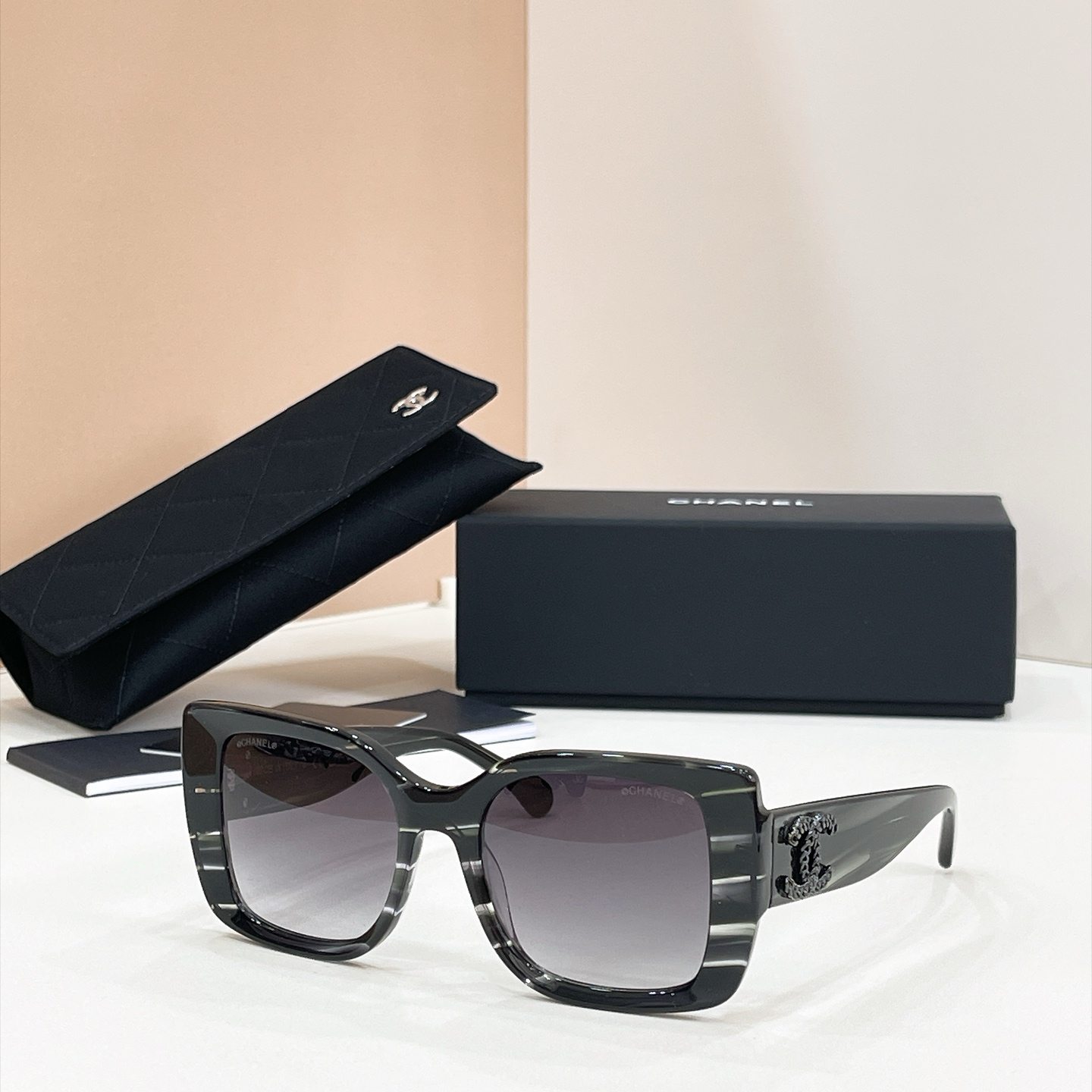 CHANEL Sunglasses - CH5555