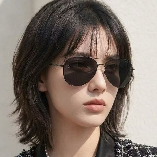 CHANEL Sunglasses - CH4189TQ