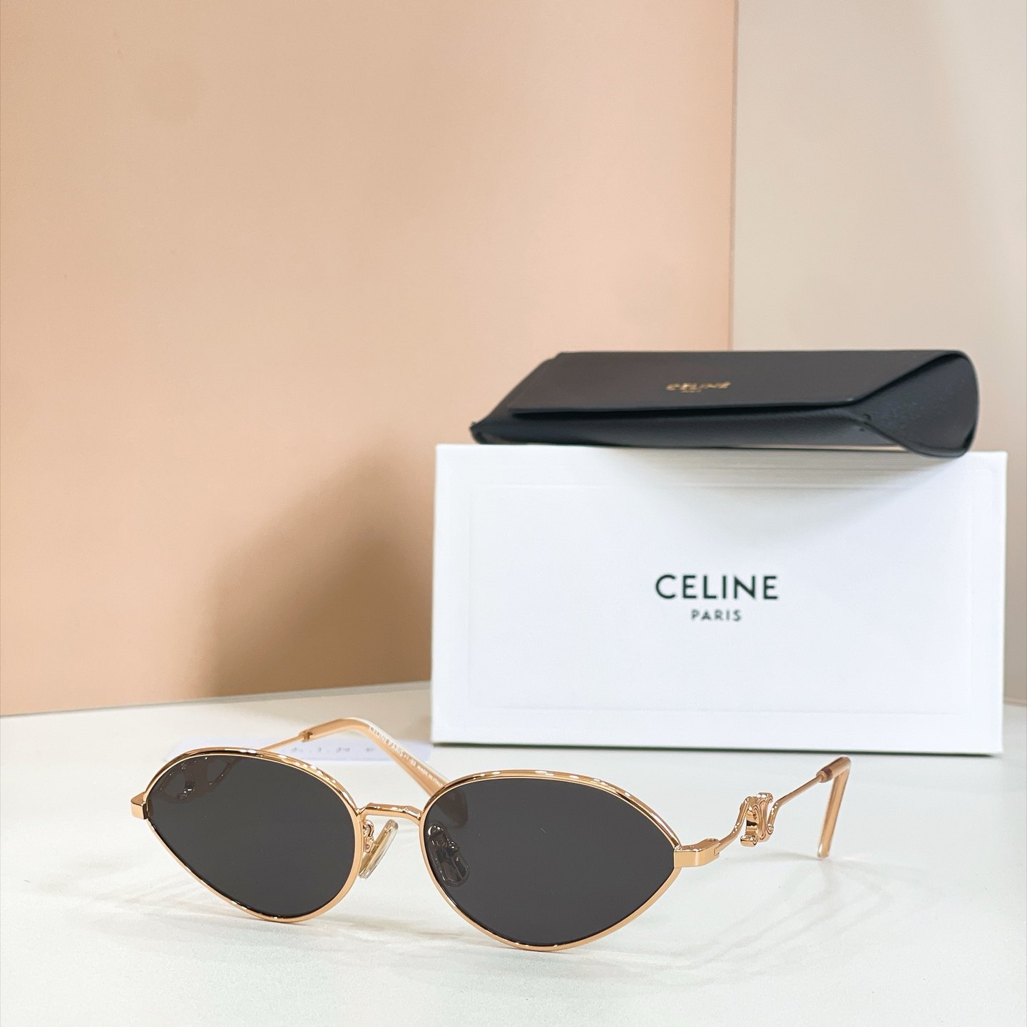 CELINE Sunglasses - CL40354U