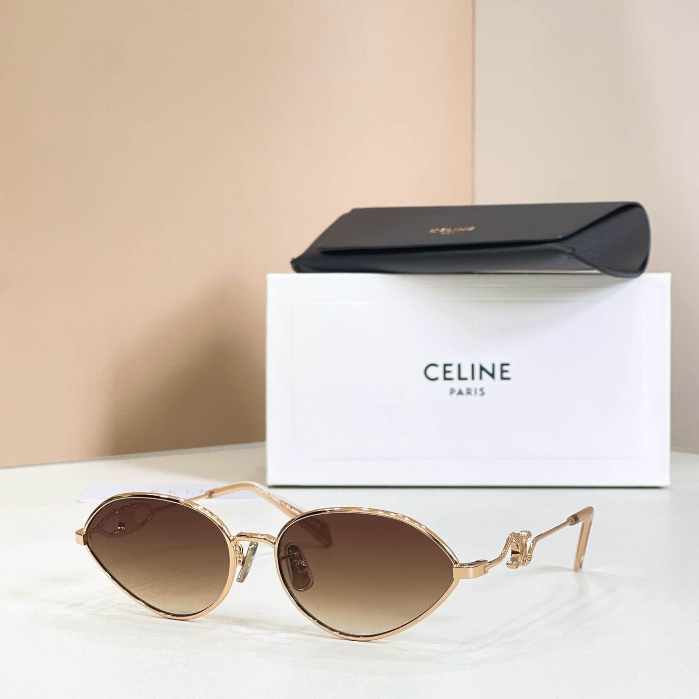 CELINE Sunglasses - CL40354U