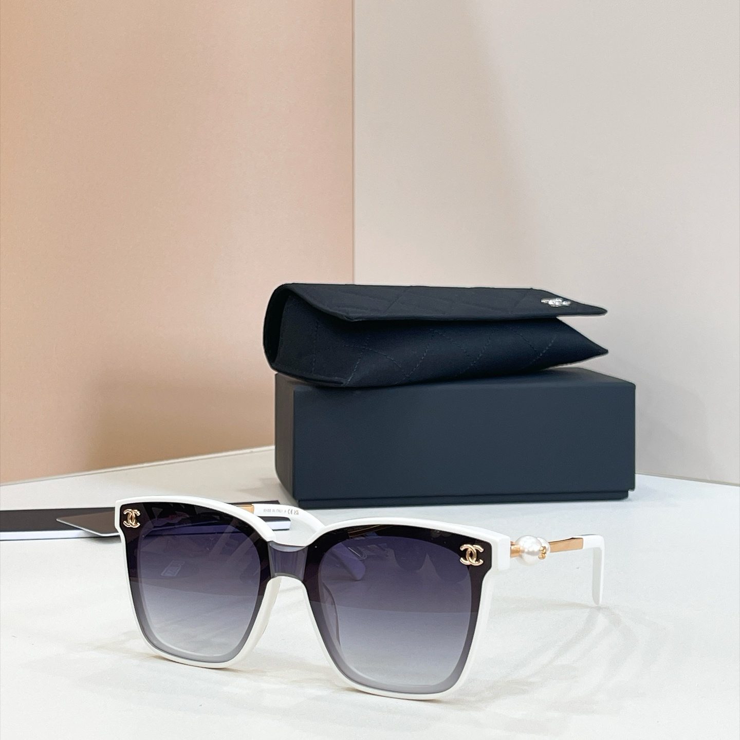 CHANEL Sunglasses - A95074