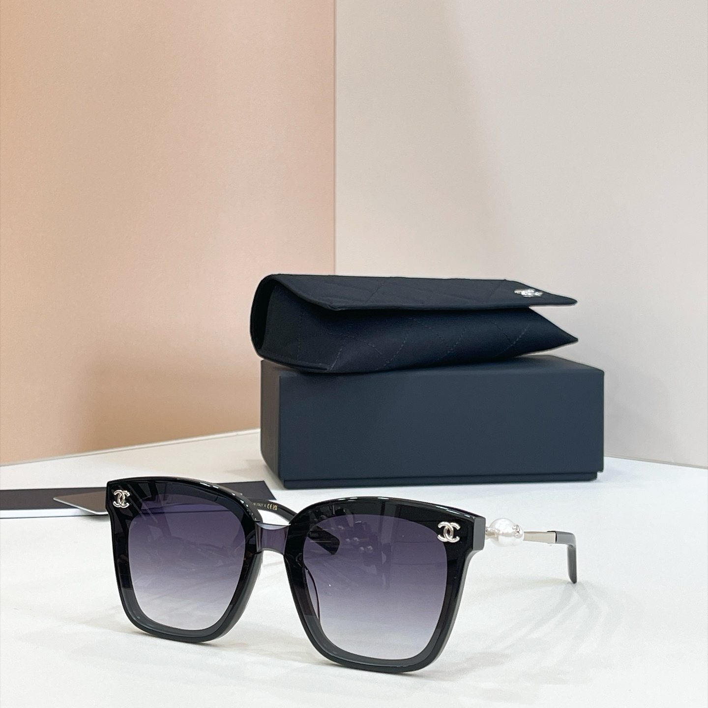 CHANEL Sunglasses - A95074