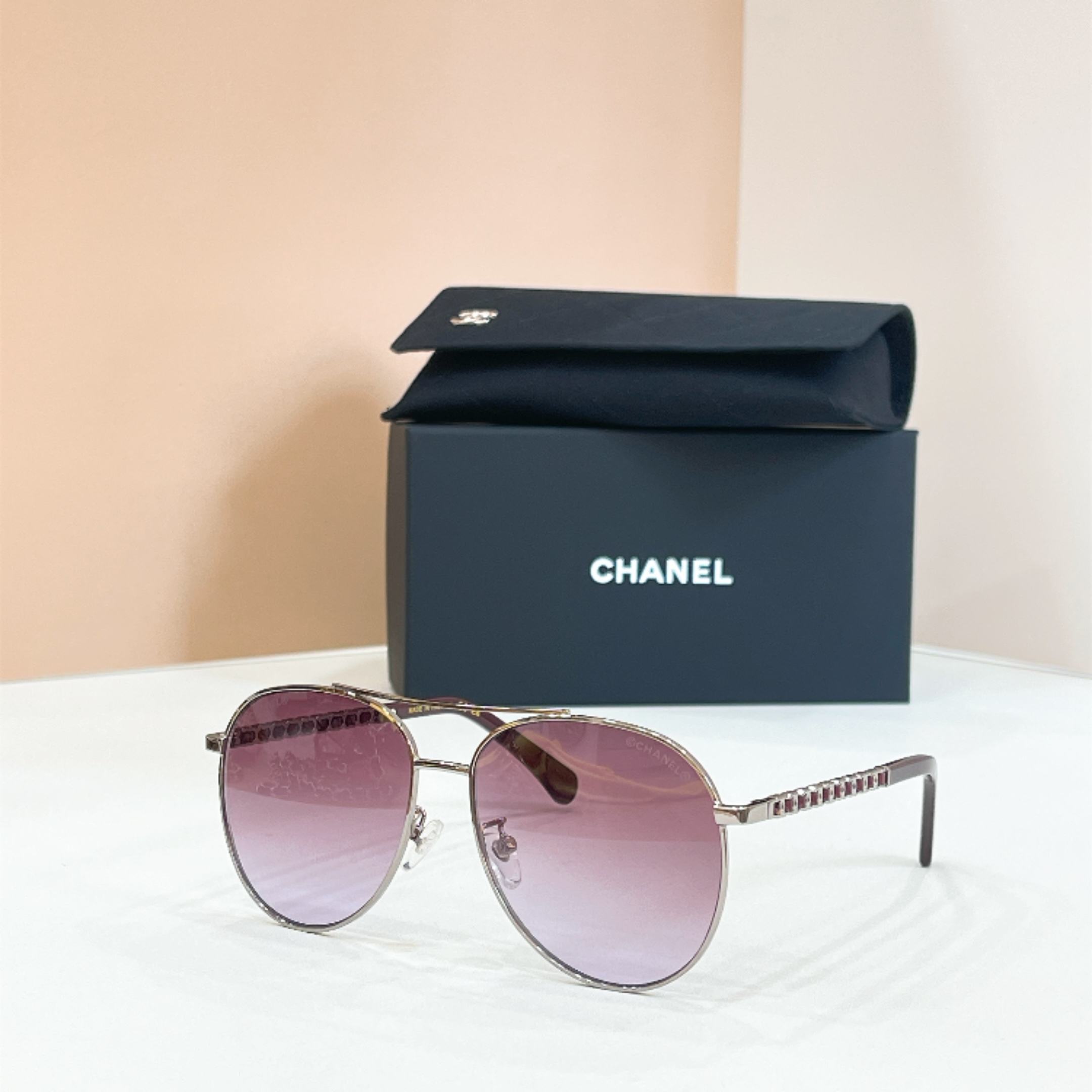 CHANEL Sunglasses - CH5561Q