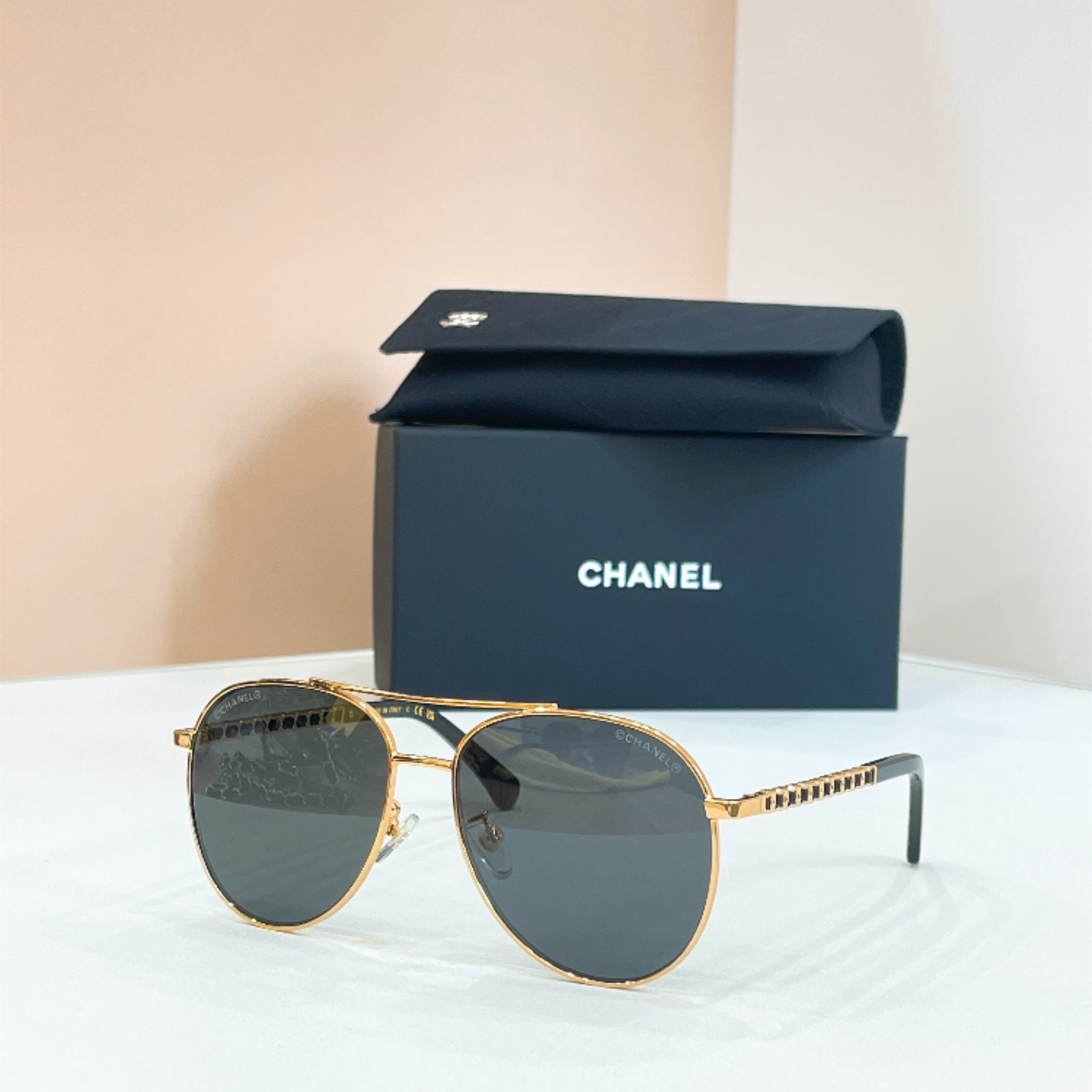 CHANEL Sunglasses - CH5561Q