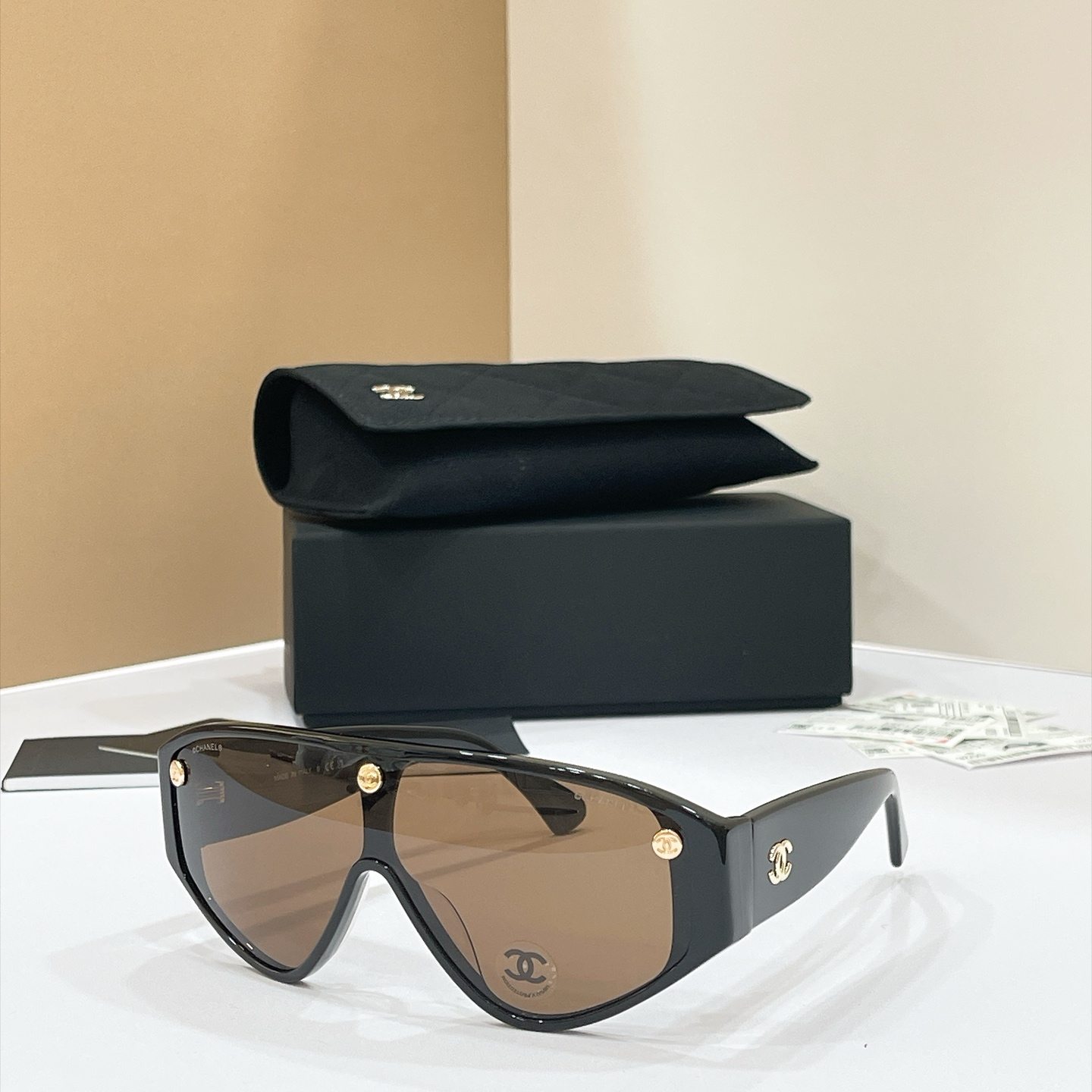 CHANEL Sunglasses - CH5569