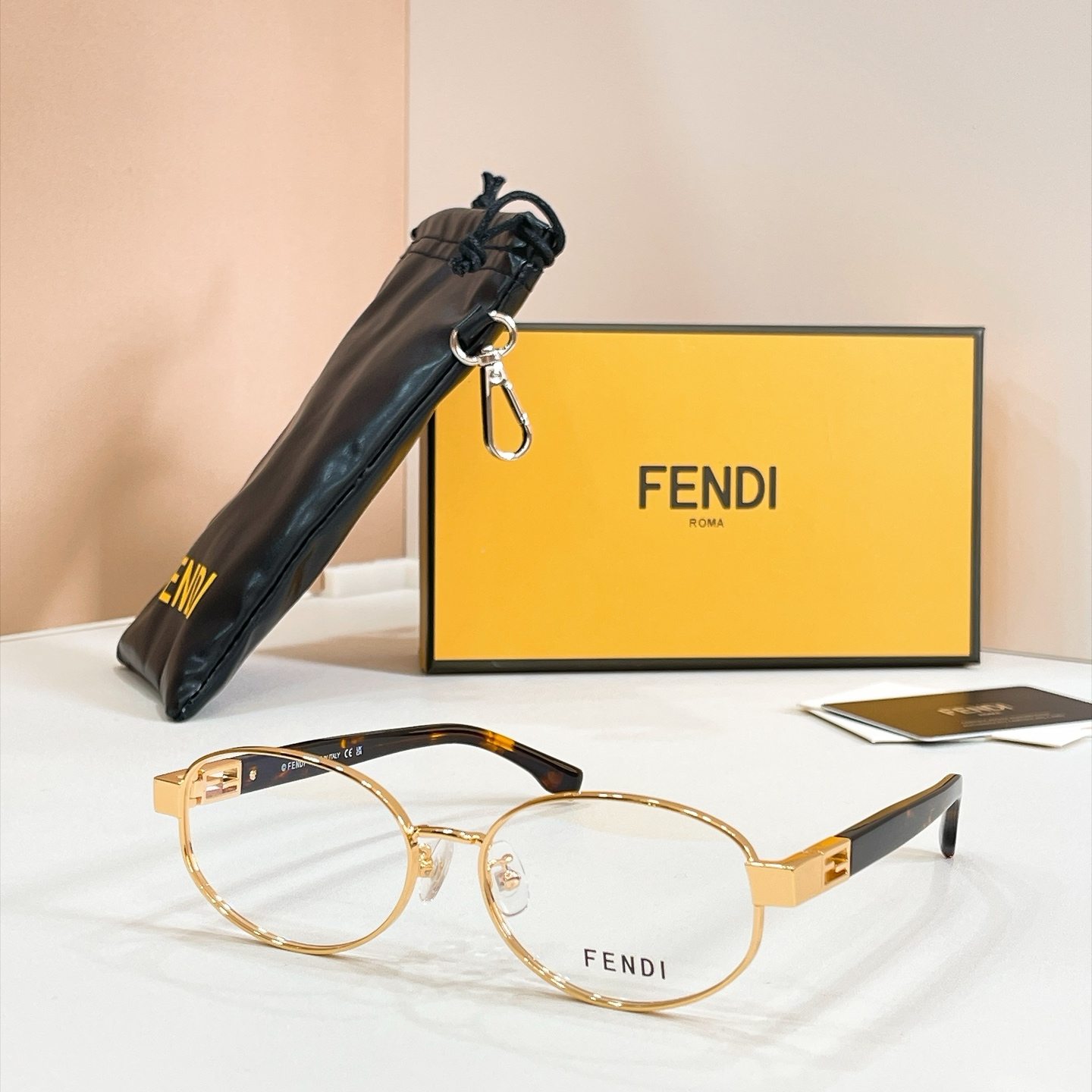 FENDI Sunglasses - FE40217U