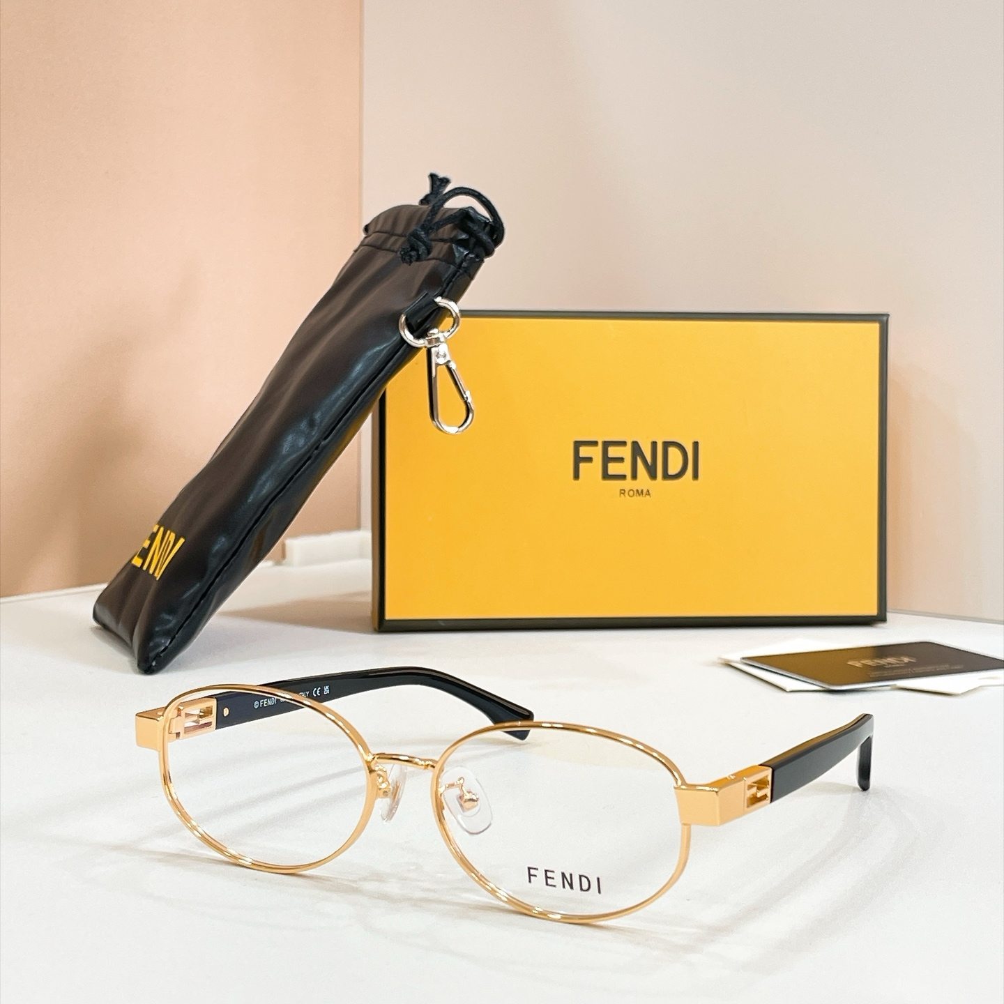 FENDI Sunglasses - FE40217U