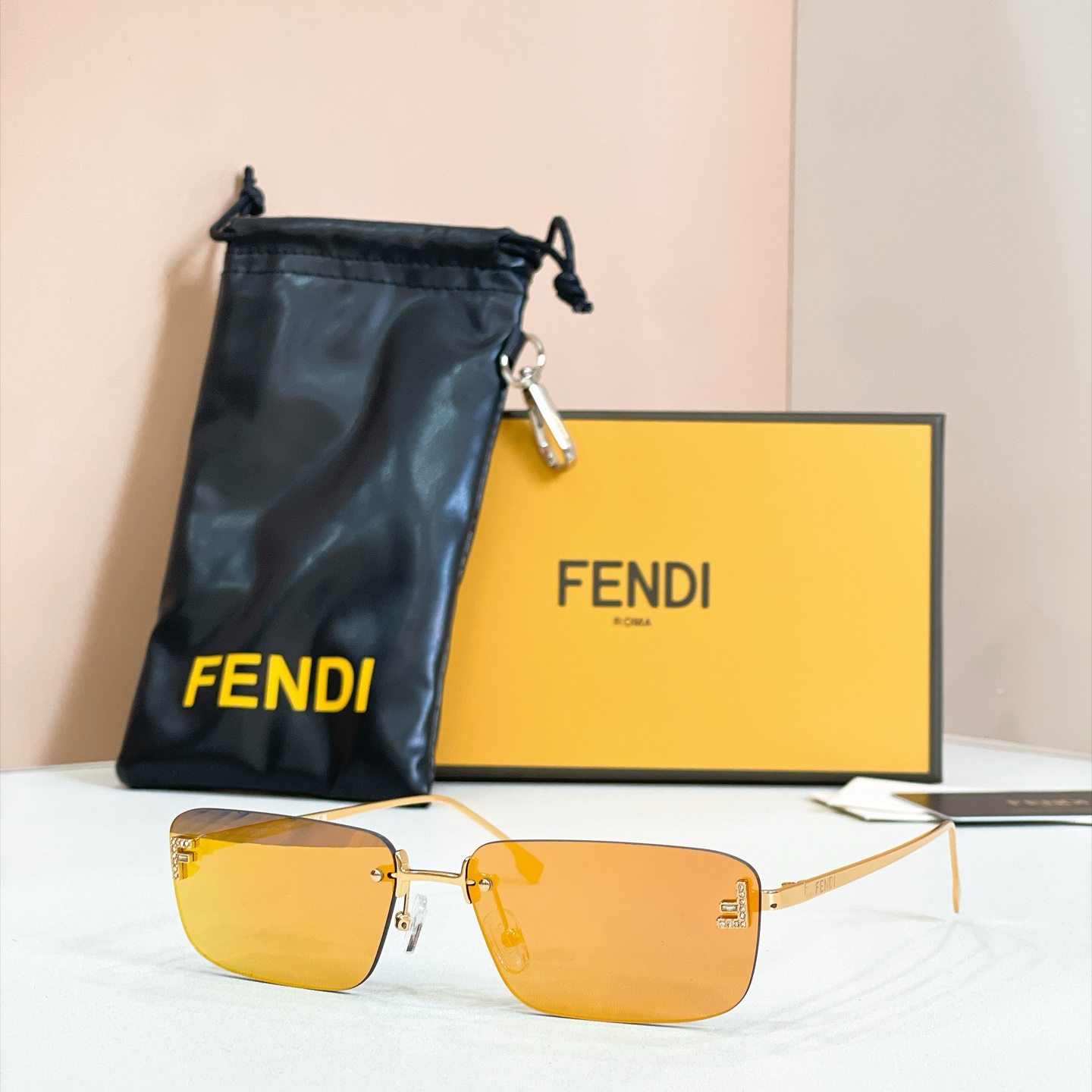 FENDI Sunglasses - FE4172US