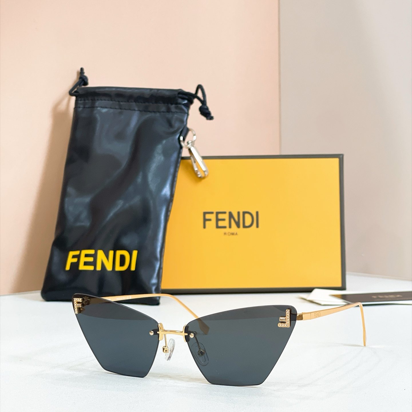 FENDI Sunglasses - FE4160US