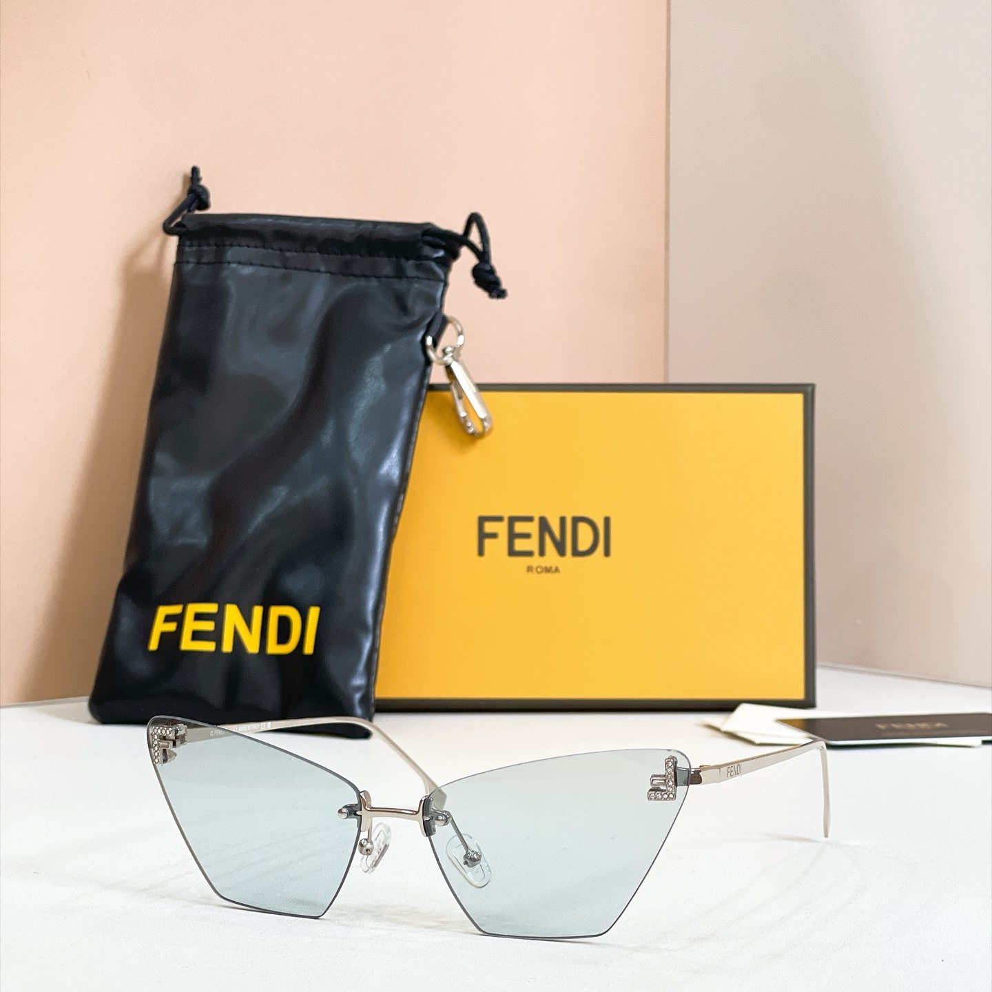 FENDI Sunglasses - FE4160US