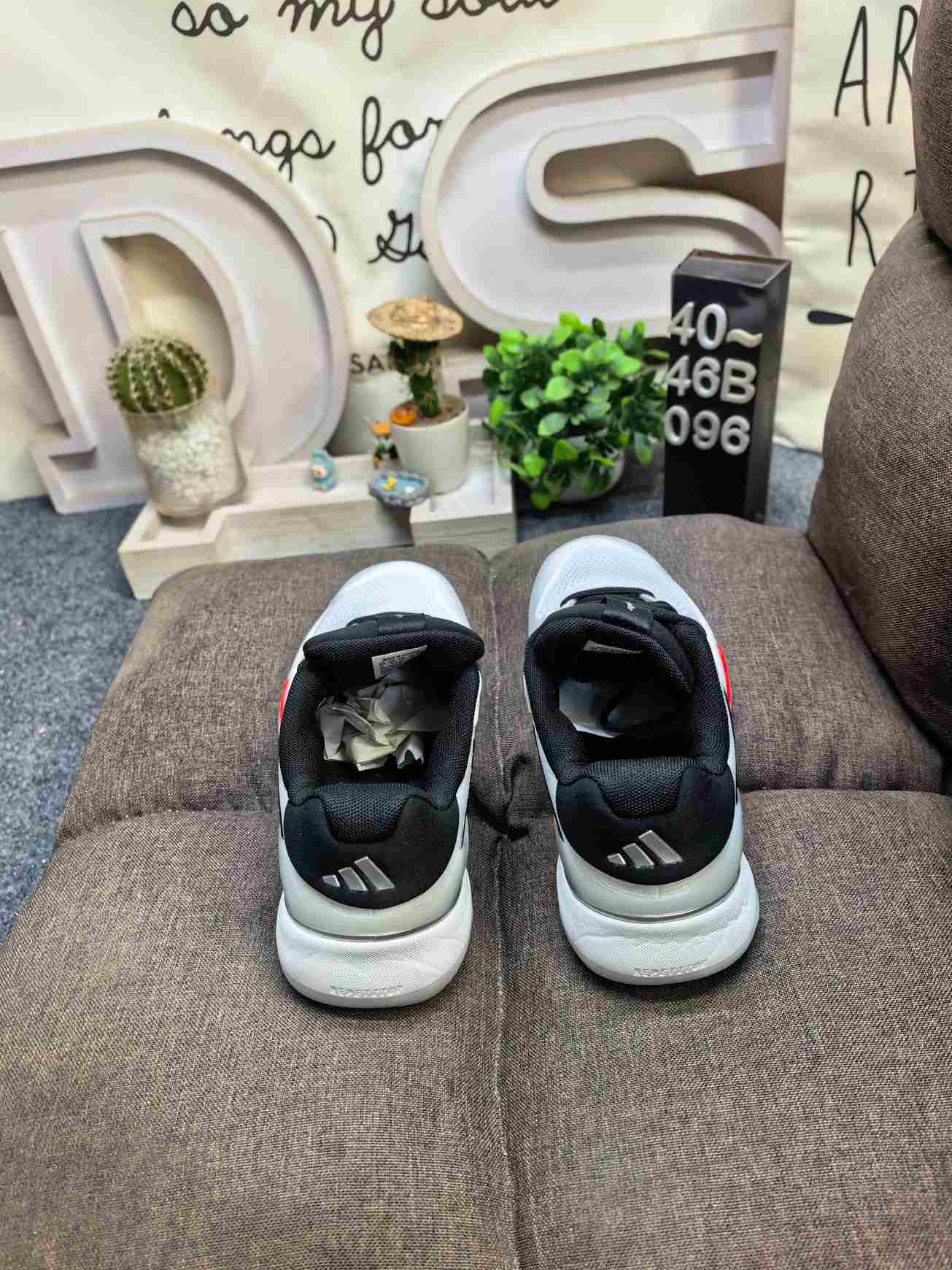 adidas Barricade Tennis Shoes
