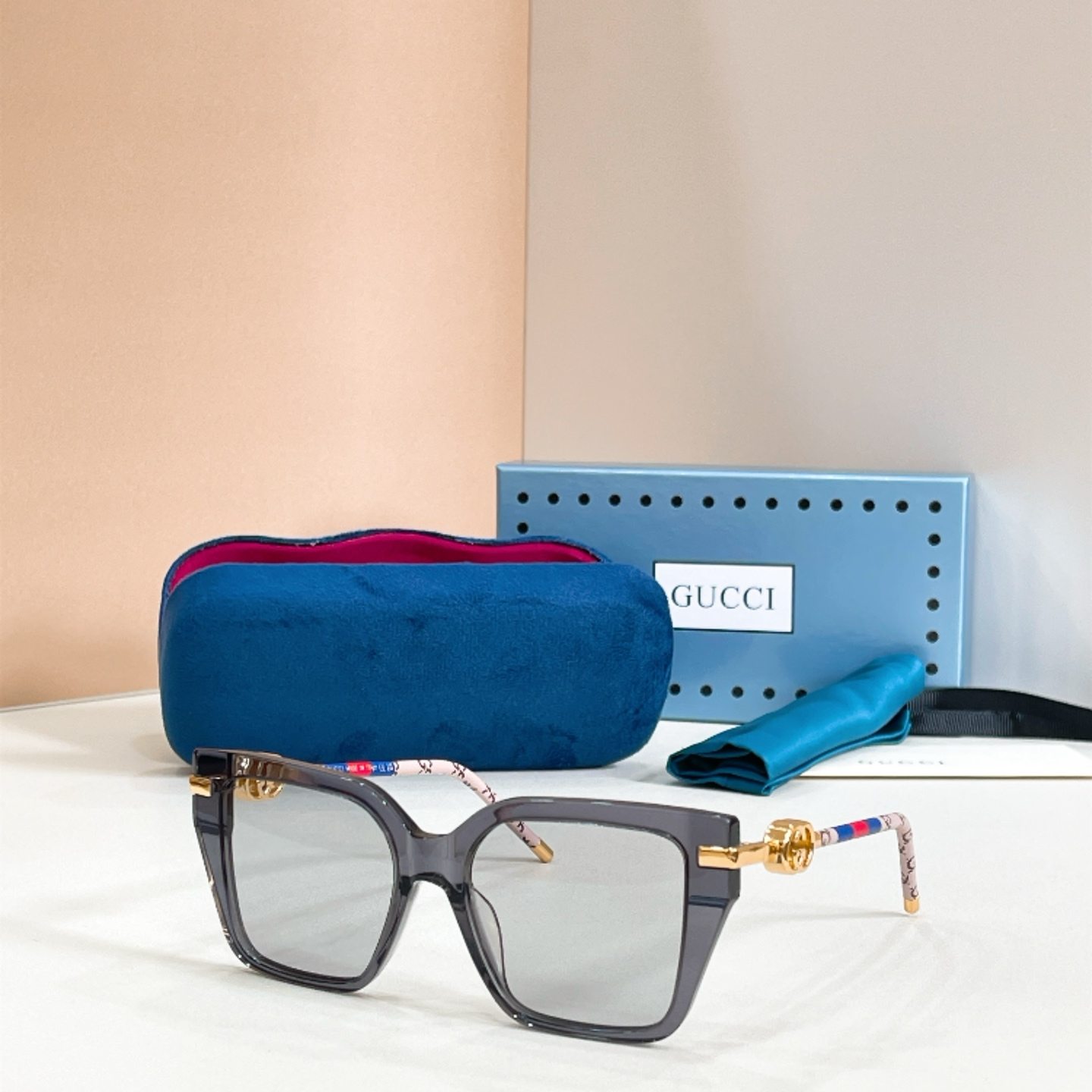 GUCCI Sunglasses - GG2342S
