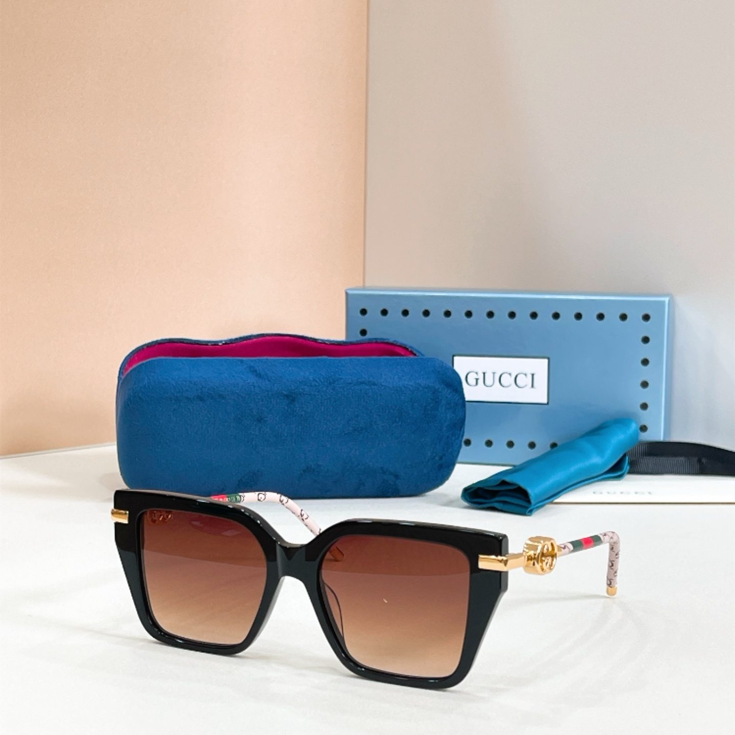 GUCCI Sunglasses - GG2342S