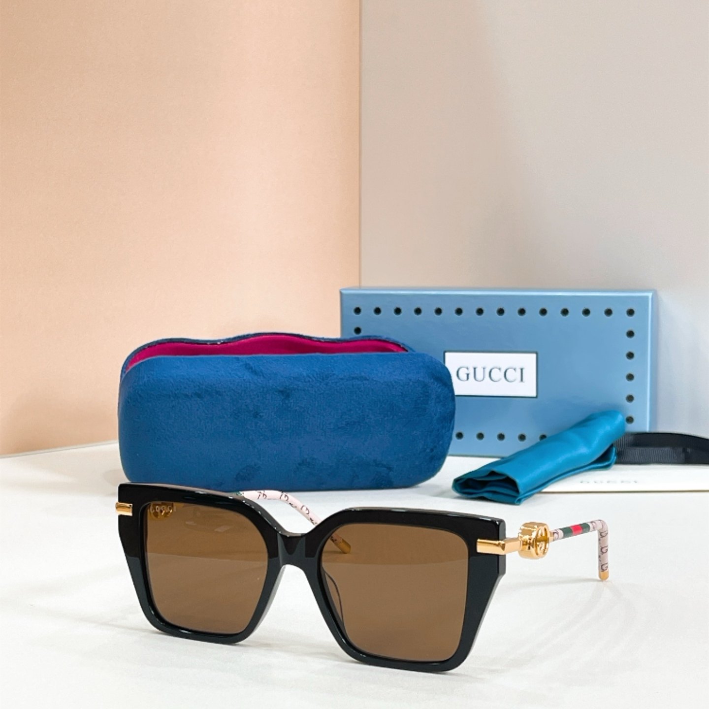 GUCCI Sunglasses - GG2342S