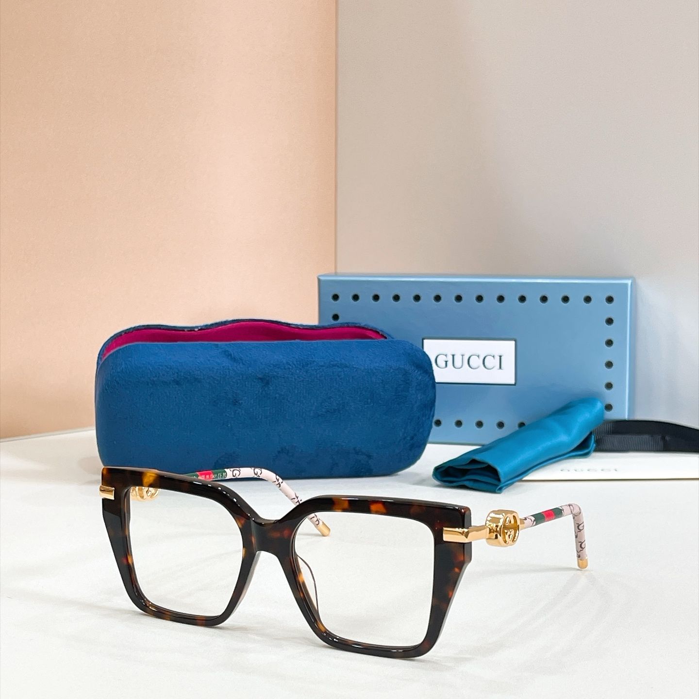 GUCCI Sunglasses - GG2342S