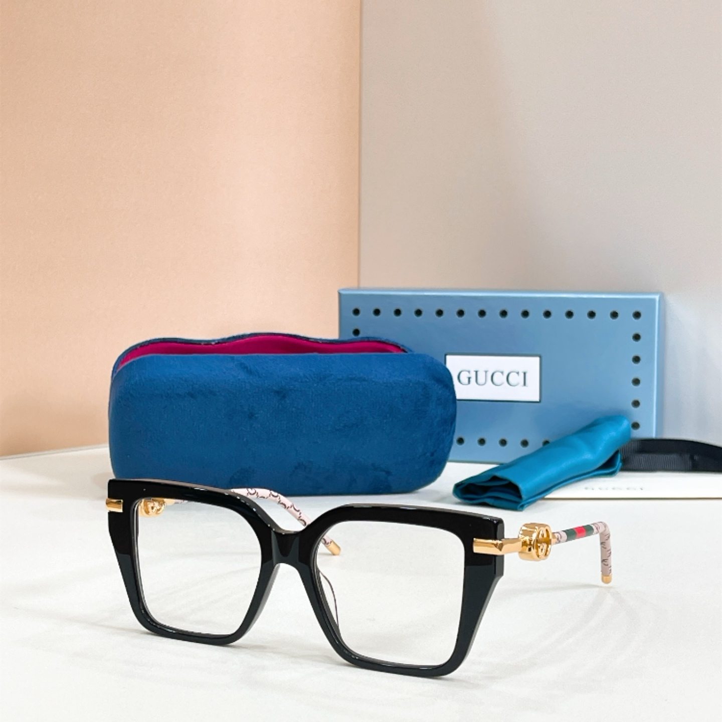 GUCCI Sunglasses - GG2342S