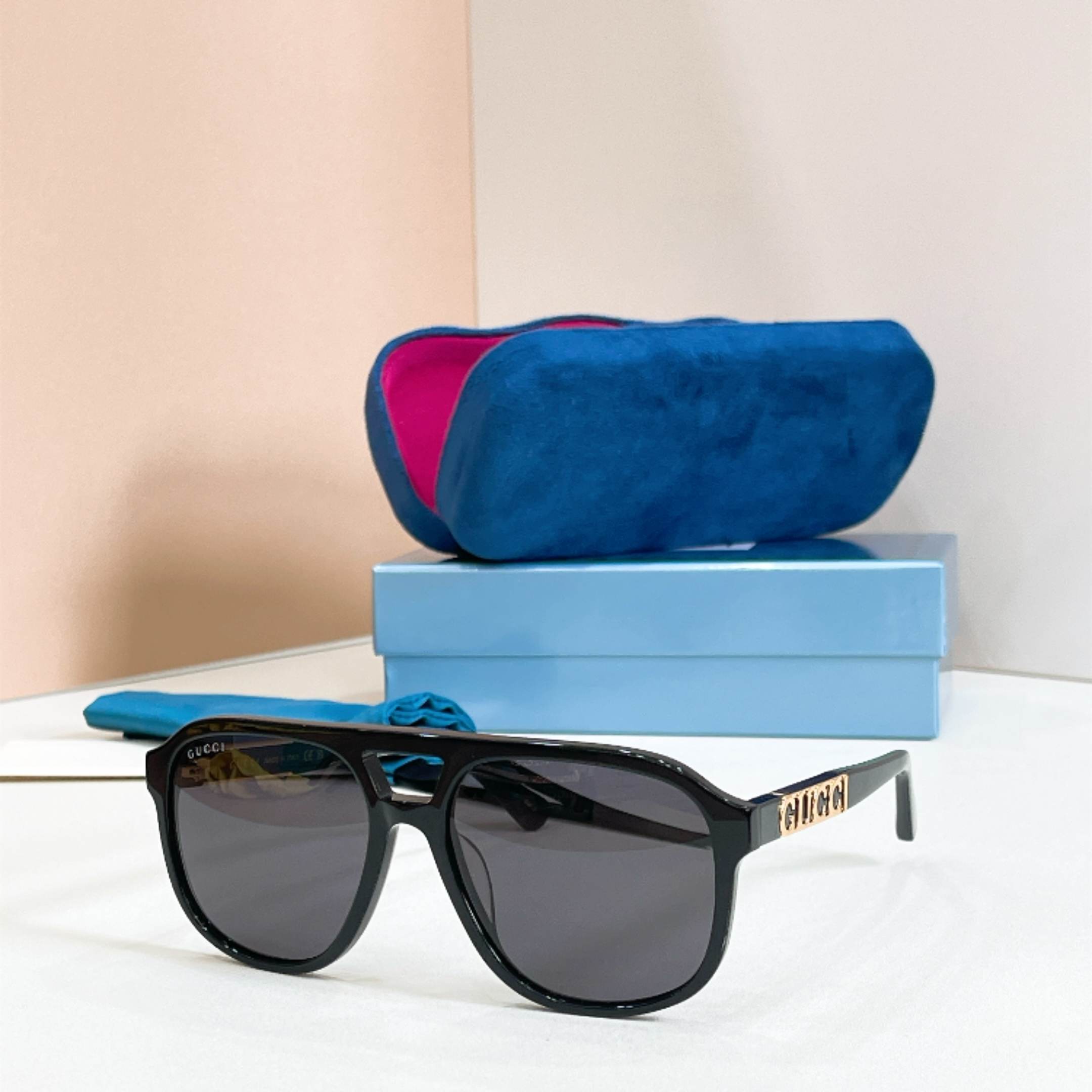 GUCCI Sunglasses - GG1188S