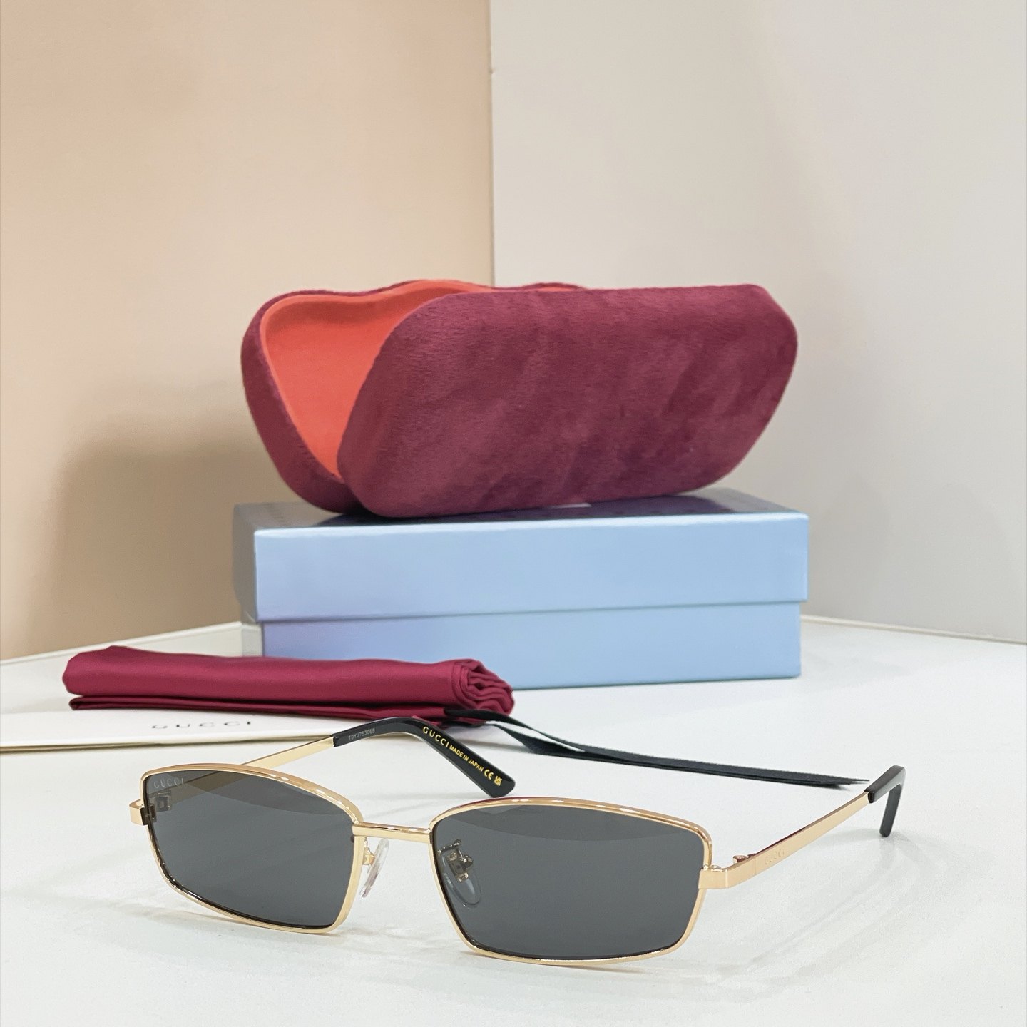GUCCI Sunglasses - GG2177S