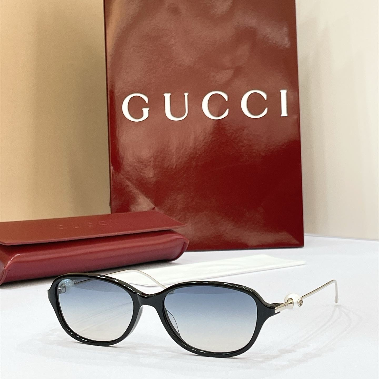 GUCCI Sunglasses - GG2326OA