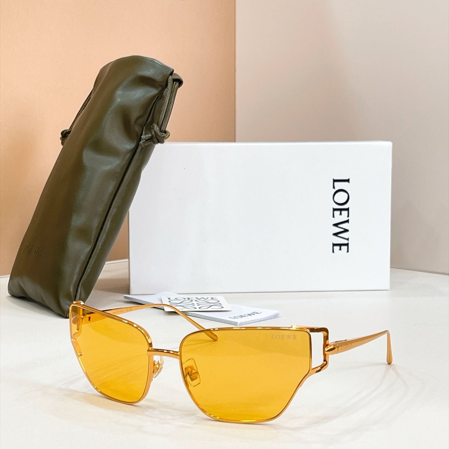 LOEWE Sunglasses - LW40150U