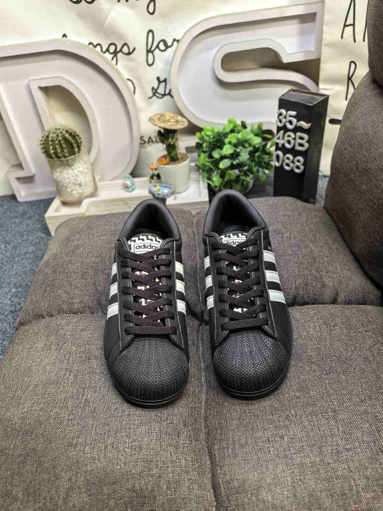 adidas SUPERSTAR LO PRO Shoes