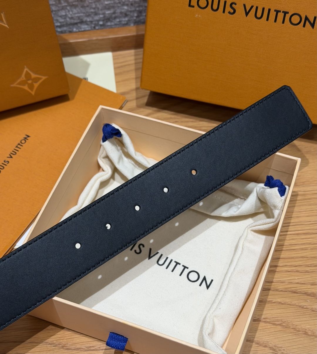 Louis Vuitton Belt – 40mm