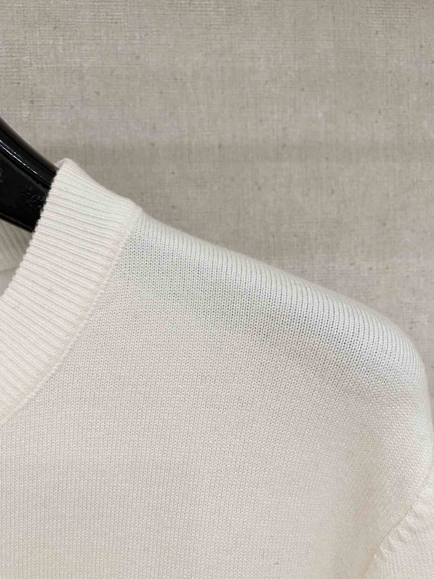 Moncler Logo Wool Sweater