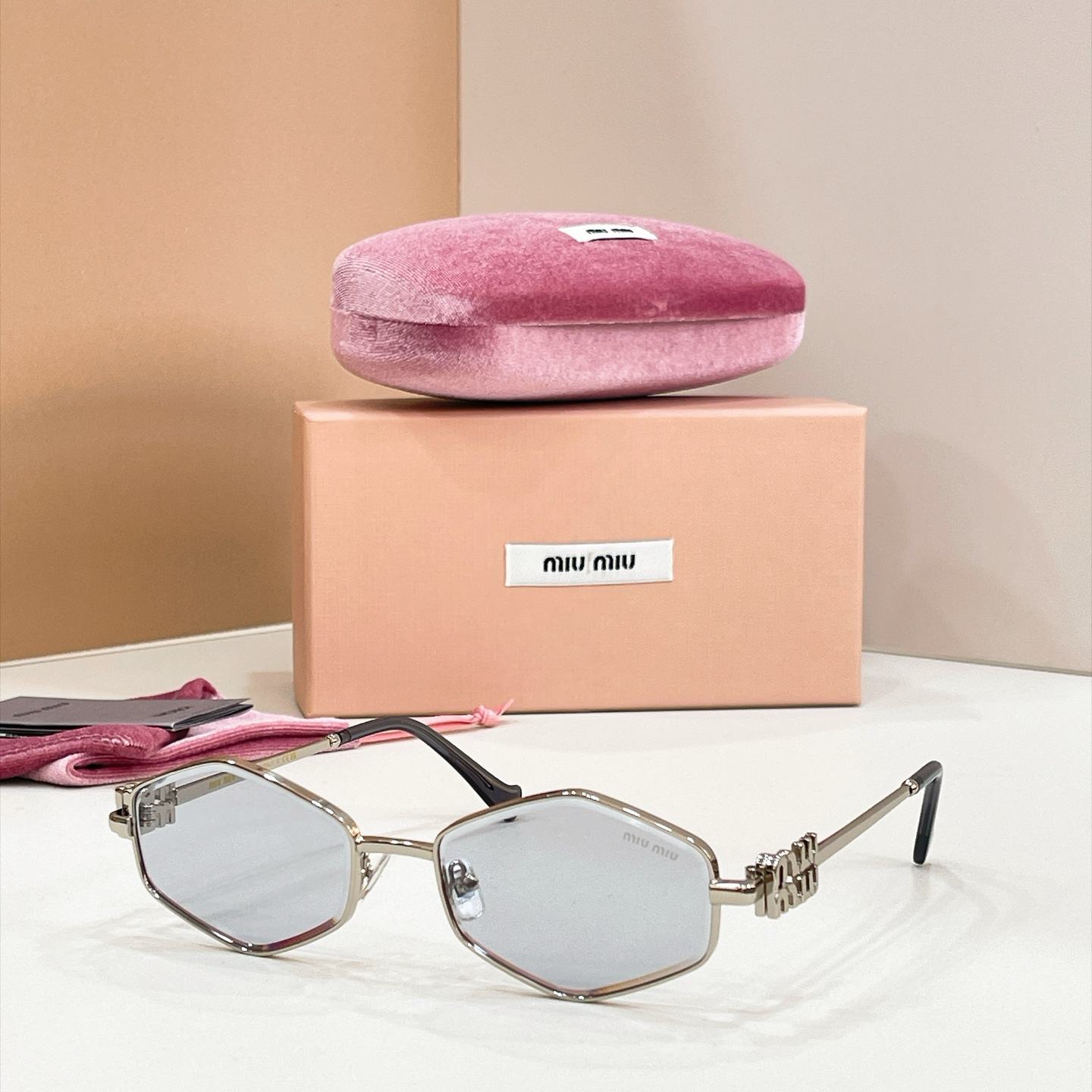 MIU MIU Sunglasses - MU504ZS