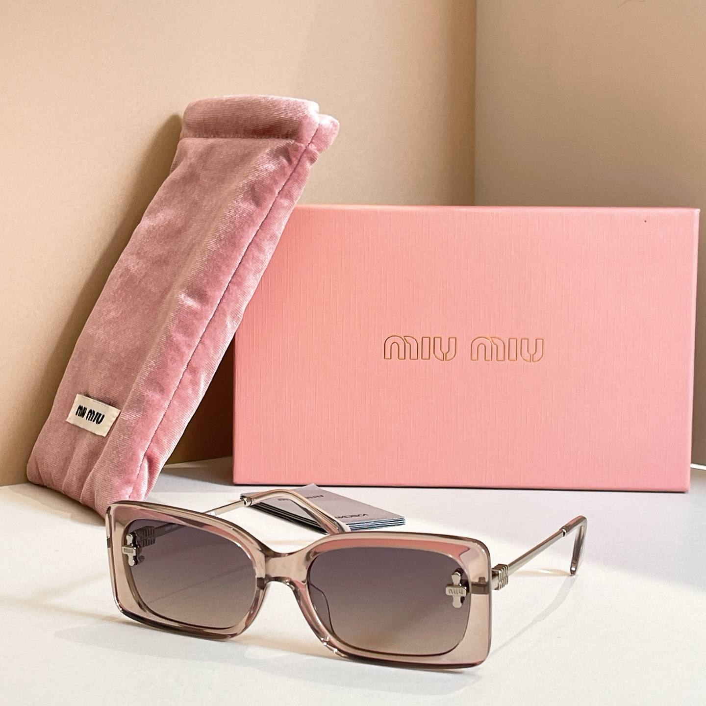 MIU MIU Sunglasses - MU161AV
